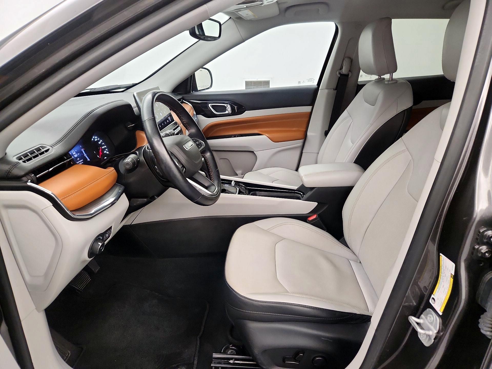 Thumbnail: 2022 Jeep Compass - 11