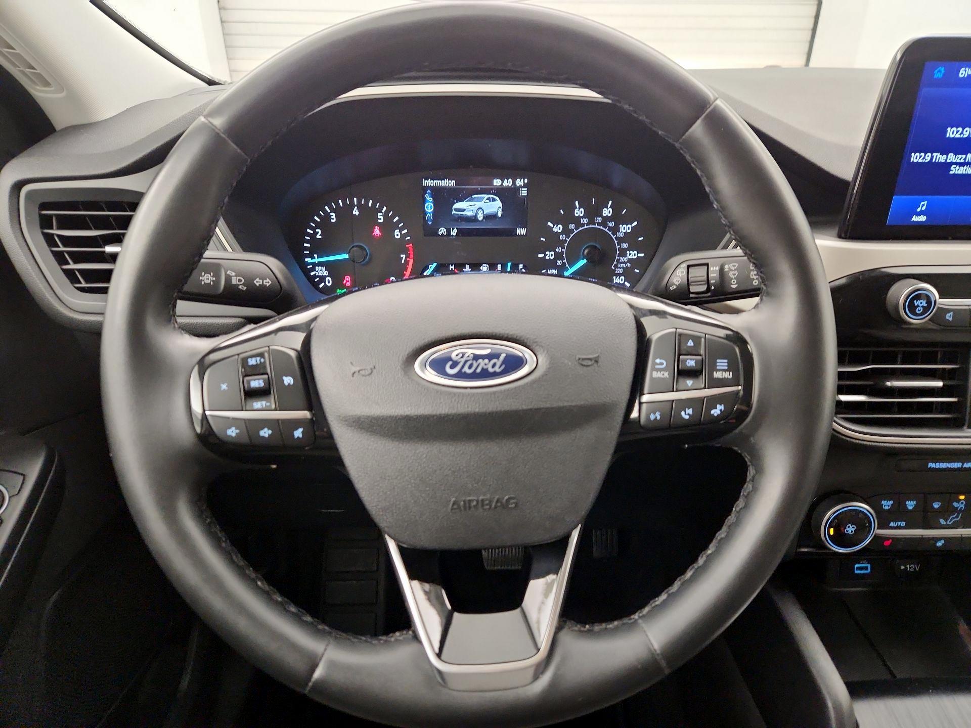 Thumbnail: 2022 Ford Escape - 10