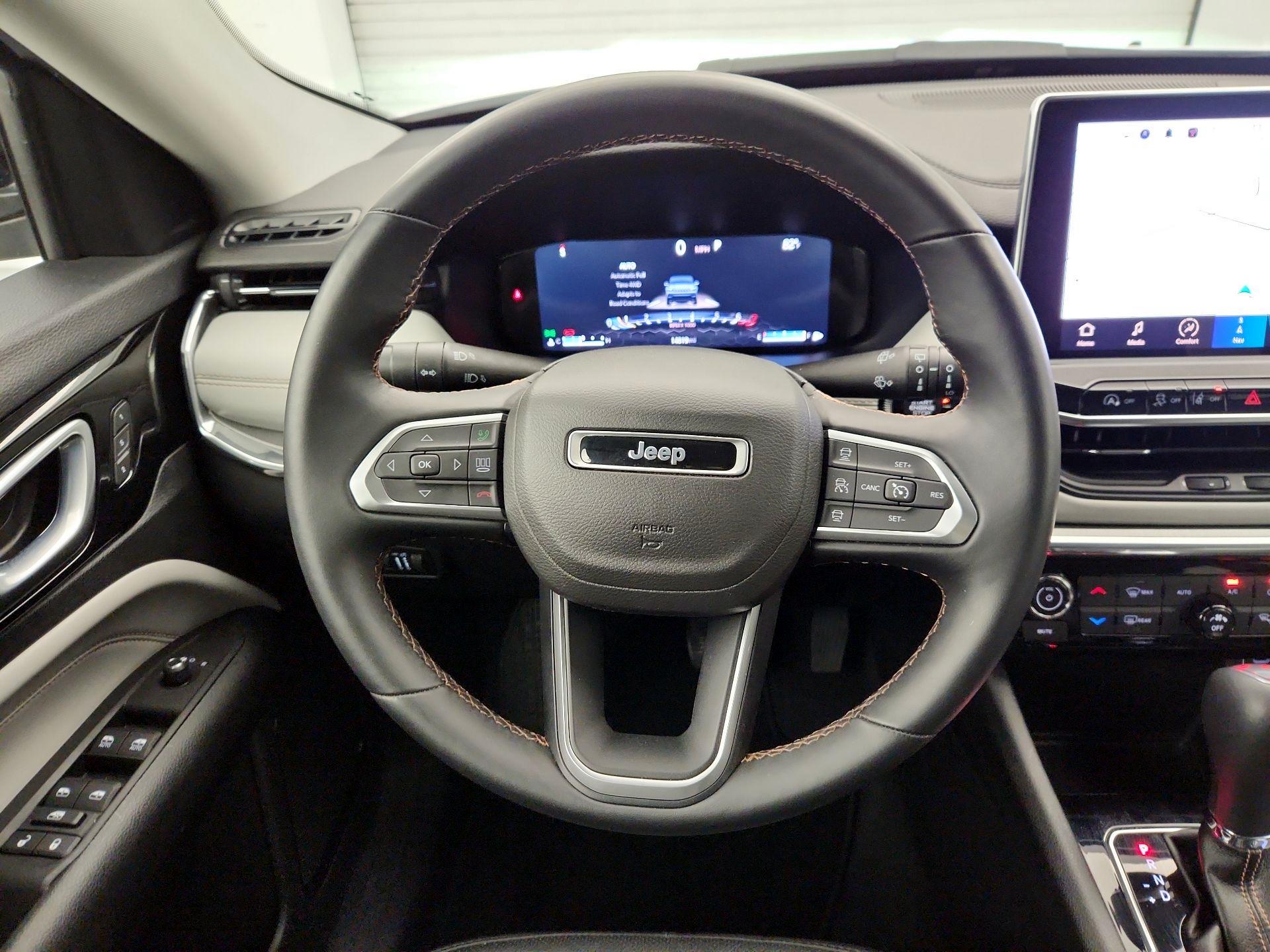 Thumbnail: 2022 Jeep Compass - 10