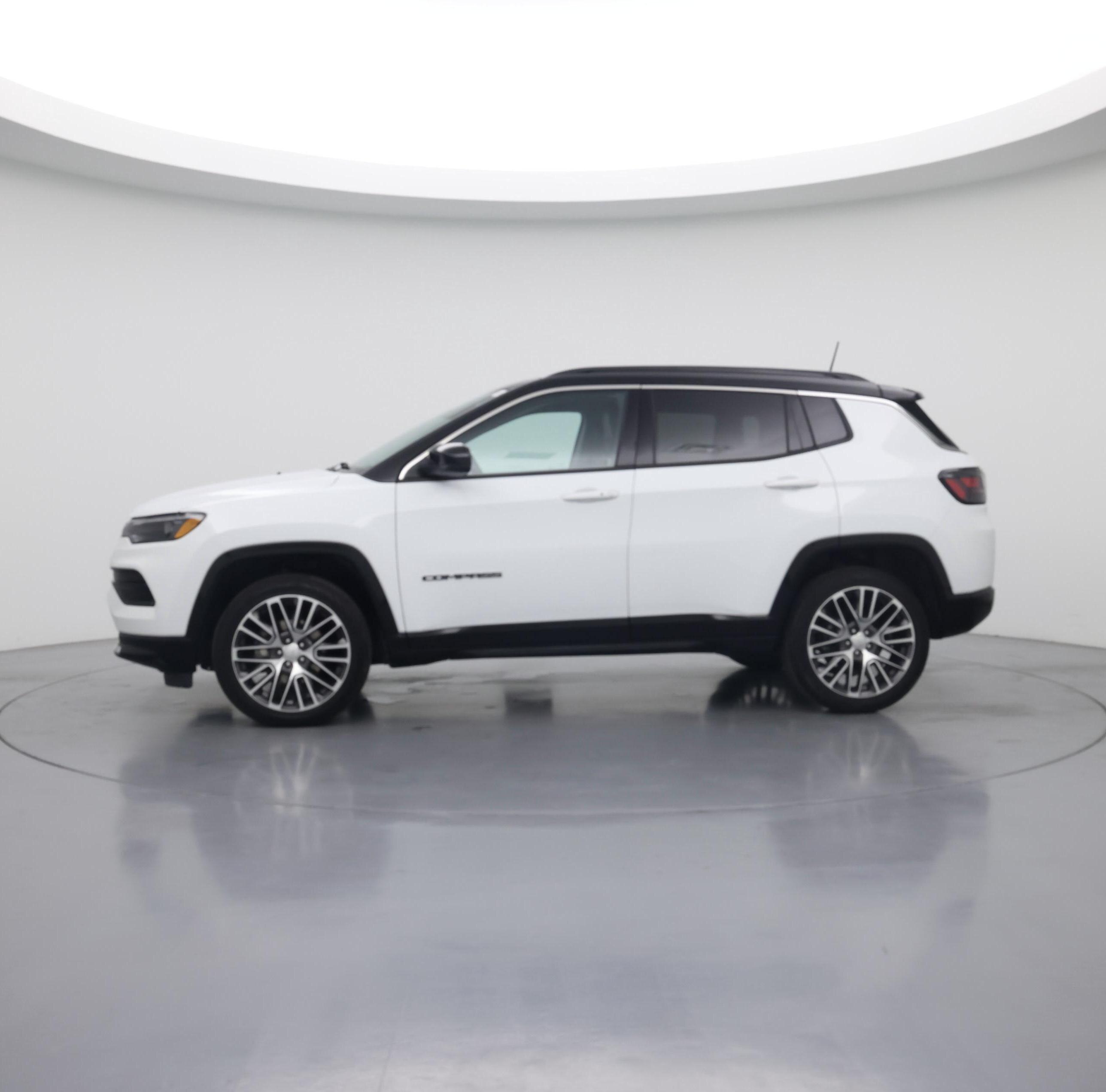 Thumbnail: 2022 Jeep Compass - 3