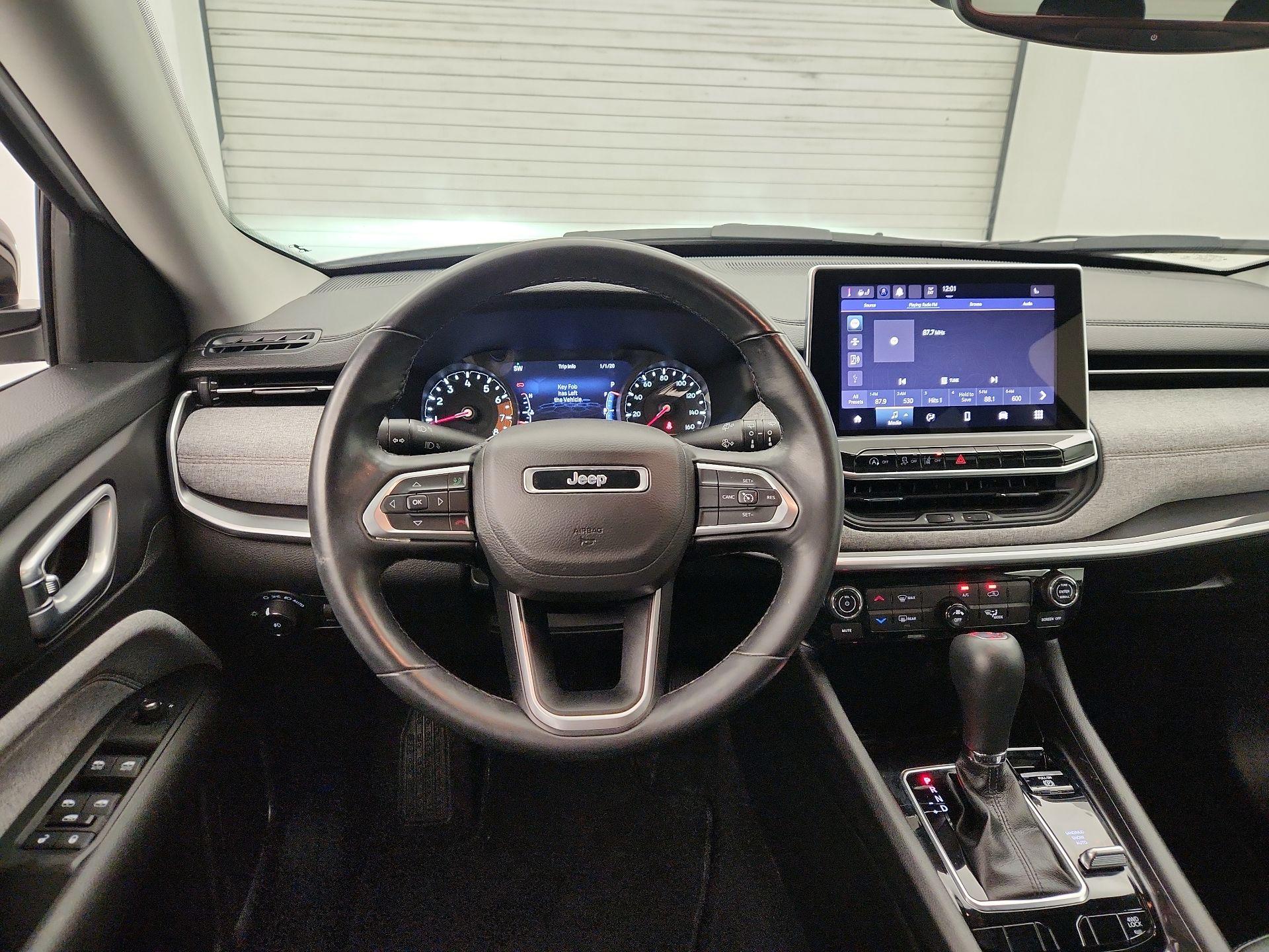 Thumbnail: 2022 Jeep Compass - 10