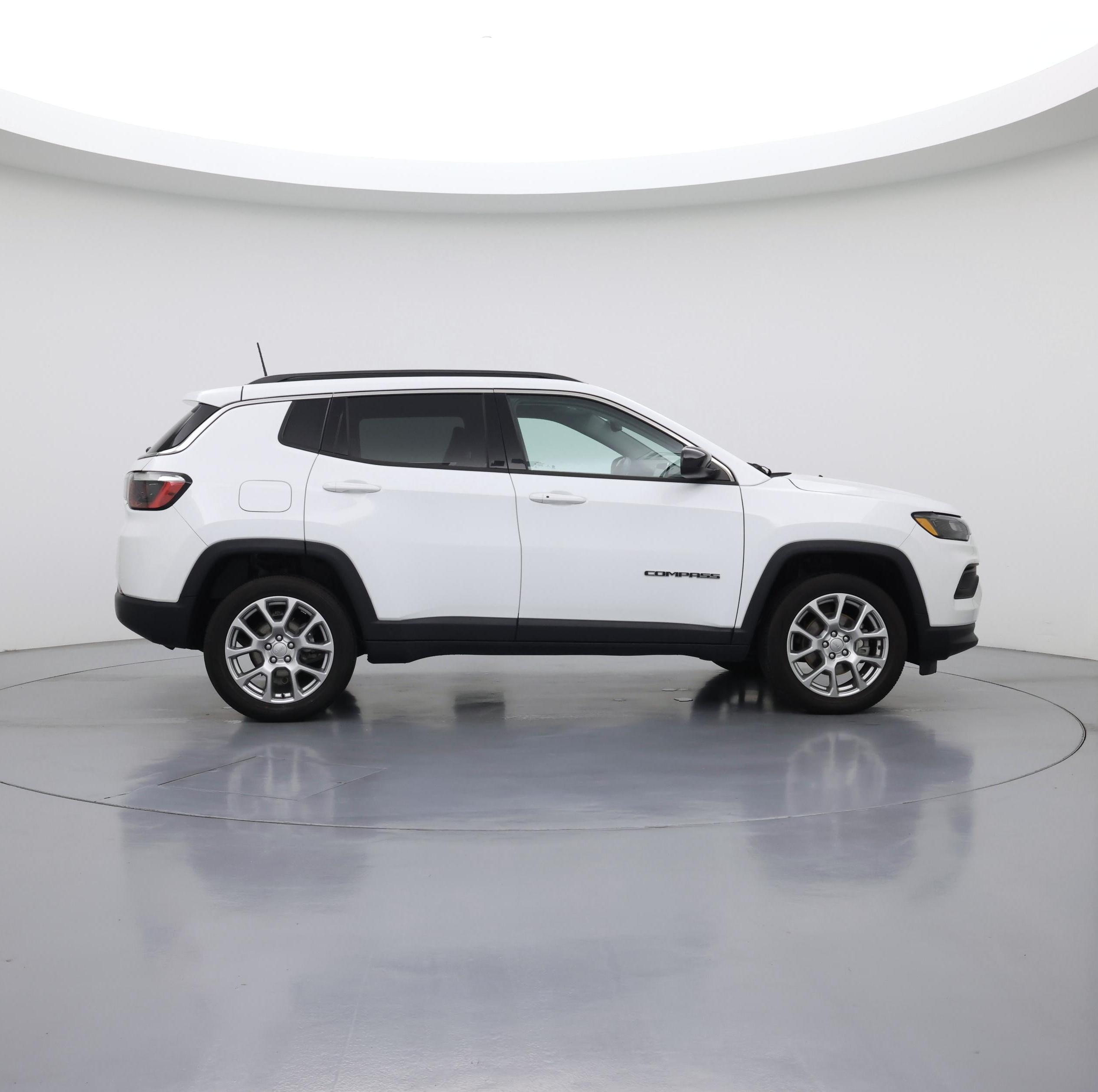 Thumbnail: 2022 Jeep Compass - 7