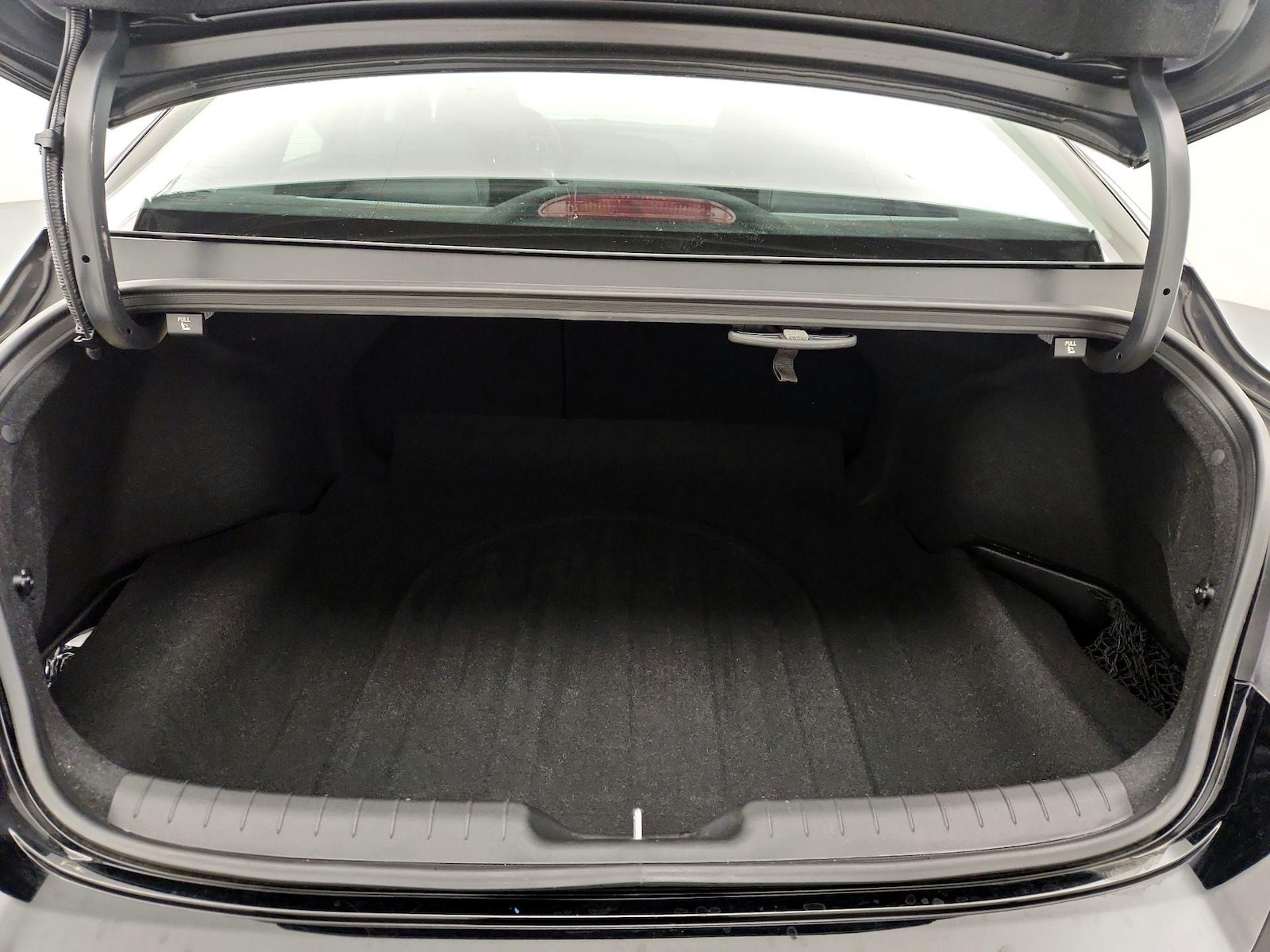 2023 Hyundai Elantra Limited - Photo 23