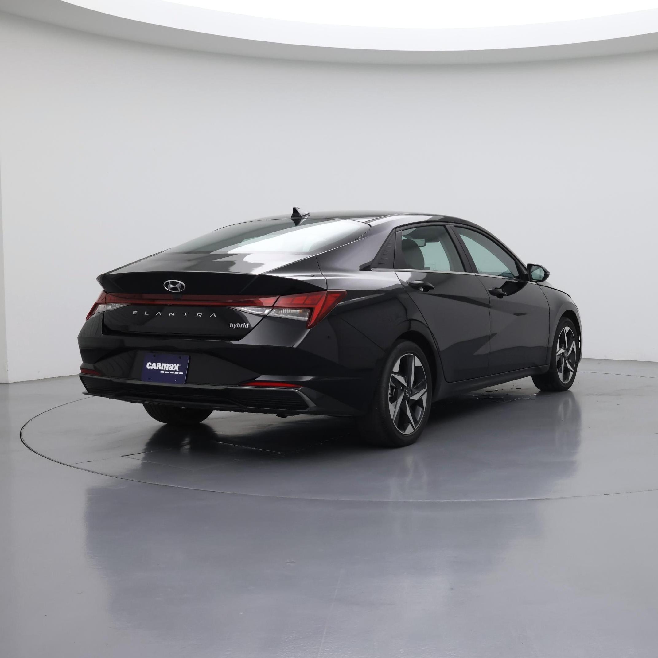 Thumbnail: 2023 Hyundai Elantra - 8