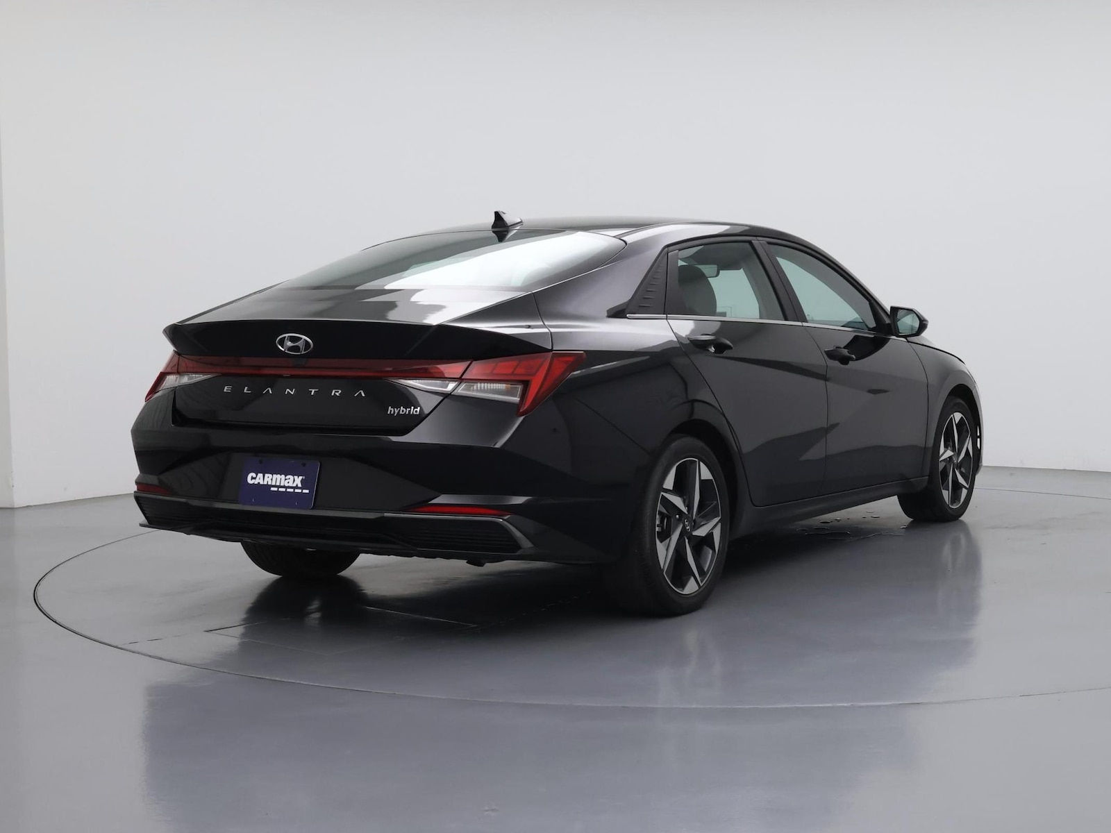 2023 Hyundai Elantra Limited - Photo 9