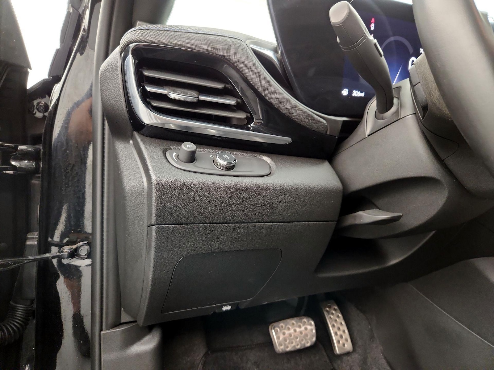 2024 Buick Envista Sport Touring - Photo 14