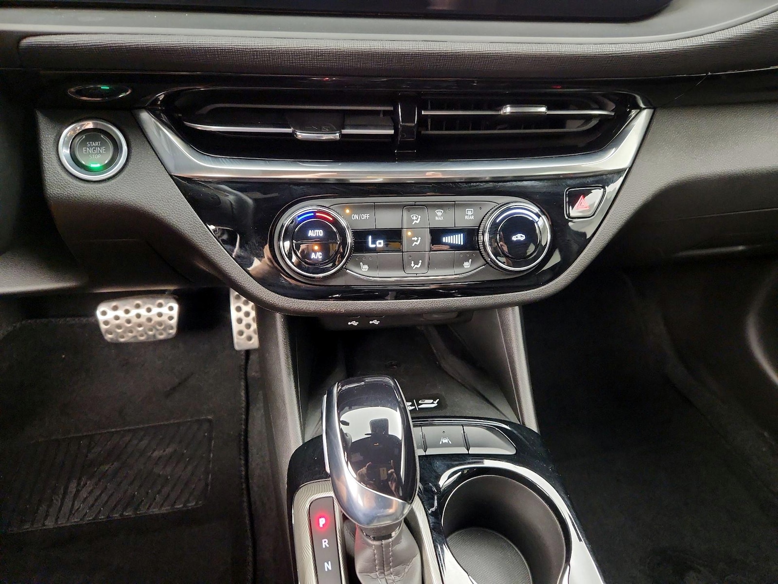 2024 Buick Envista Sport Touring - Photo 17