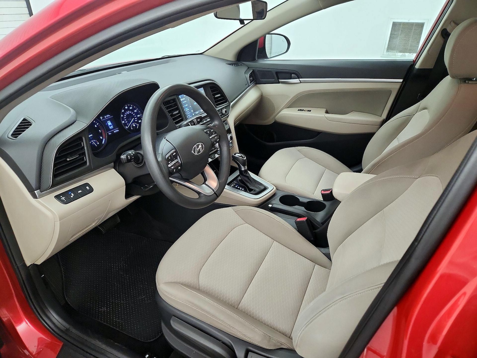 2020 Hyundai Elantra SEL - Photo 12