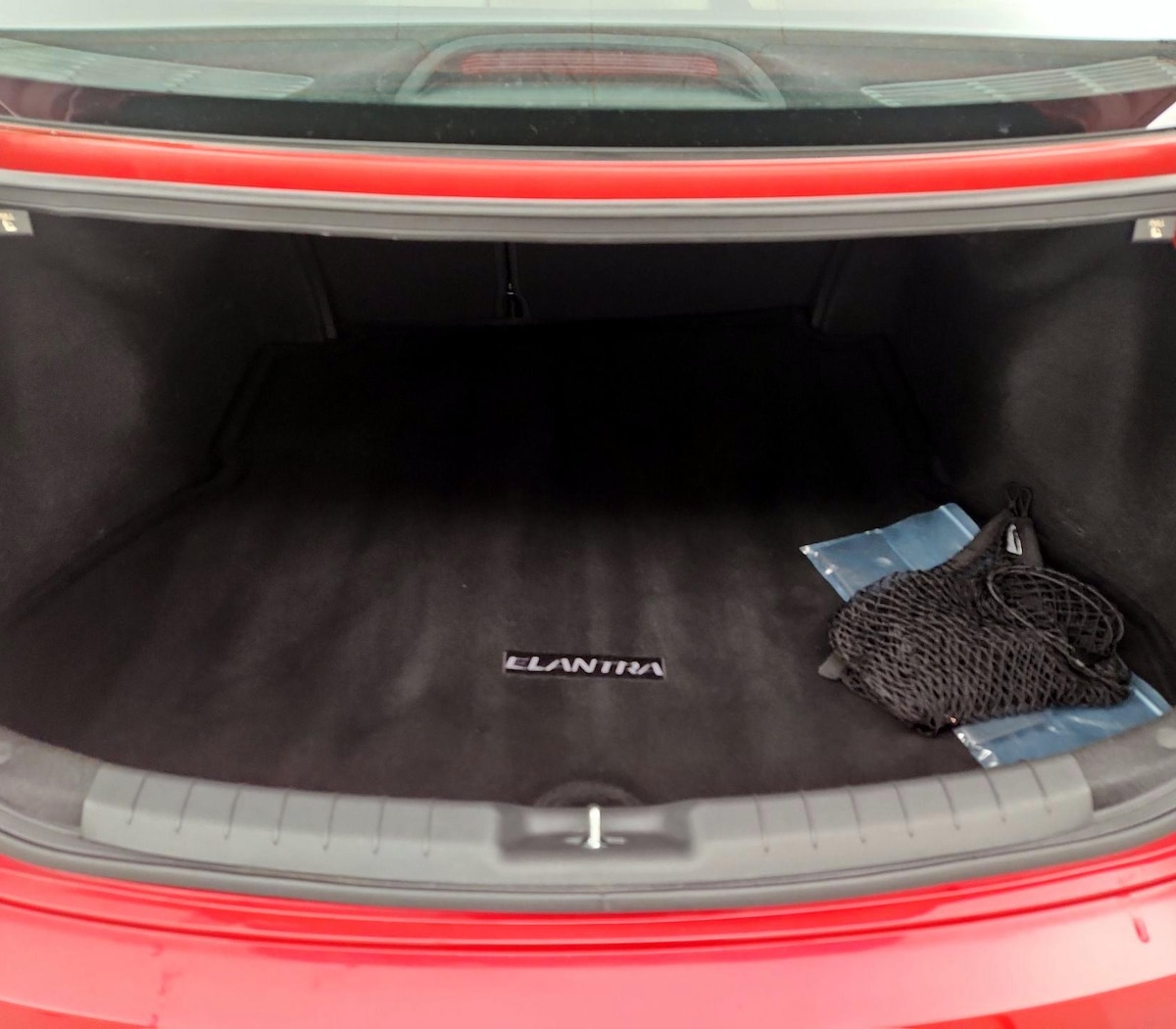 Trunk/Cargo (Seats Up)