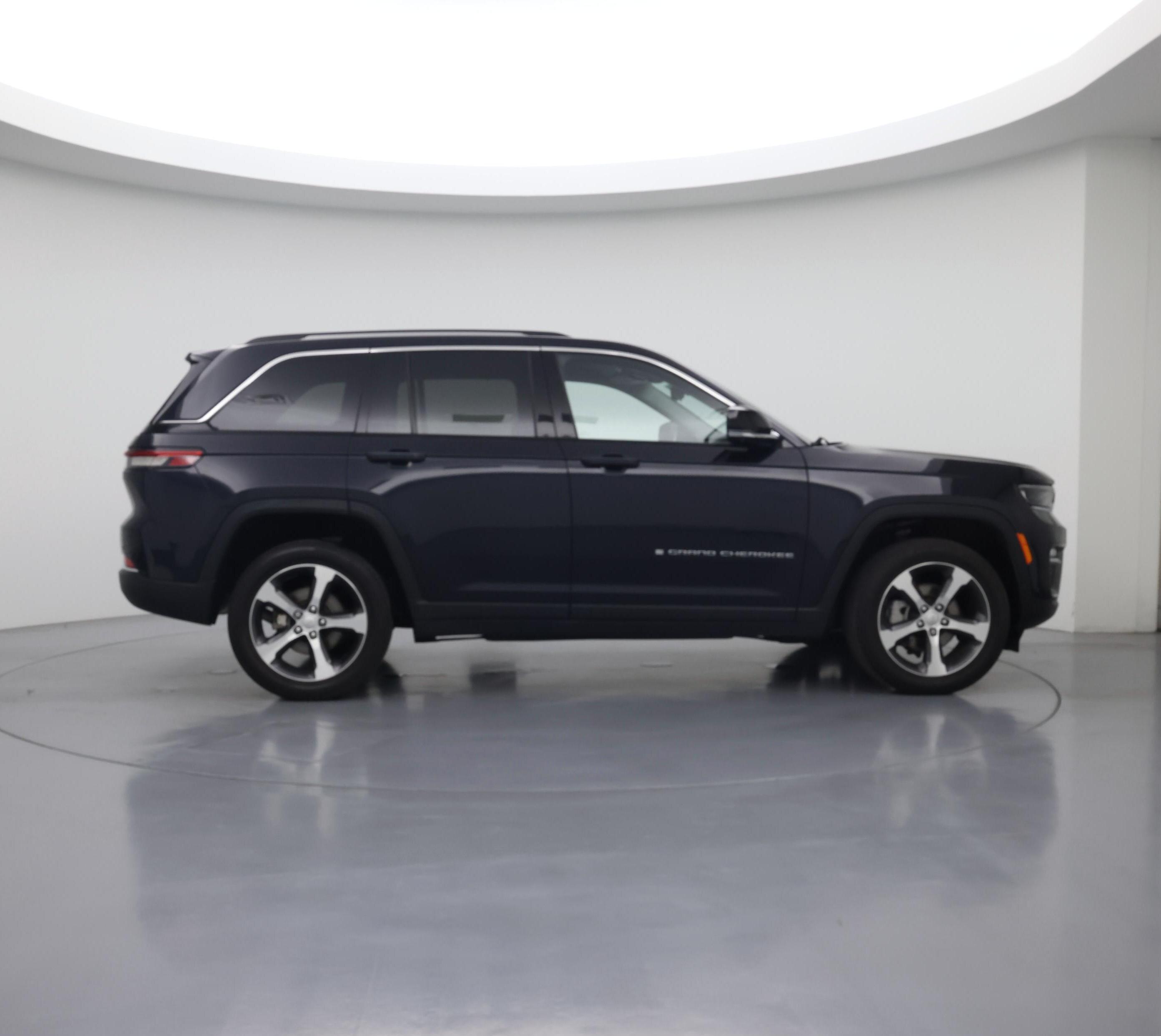 Thumbnail: 2023 Jeep Grand Cherokee - 7