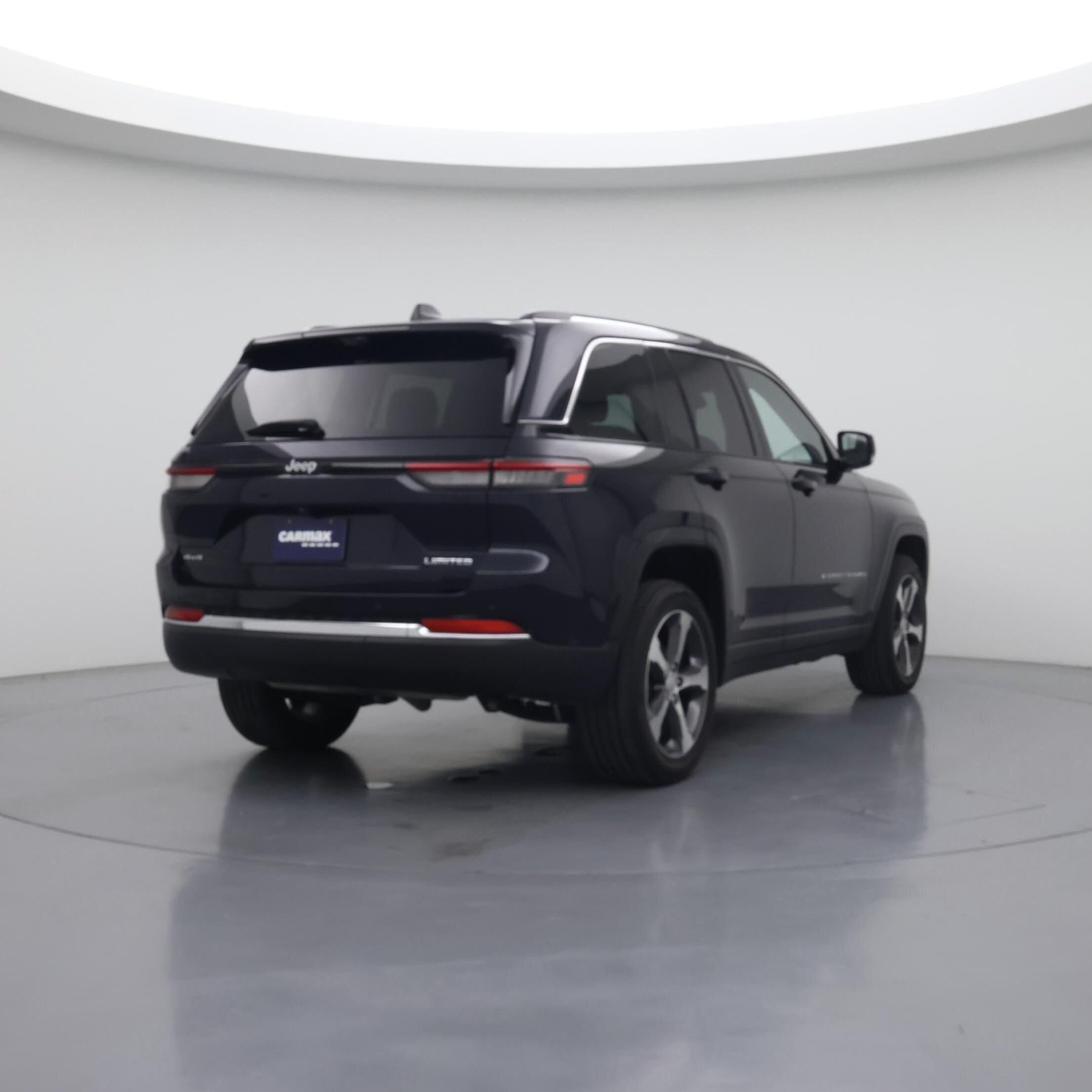 Thumbnail: 2023 Jeep Grand Cherokee - 8