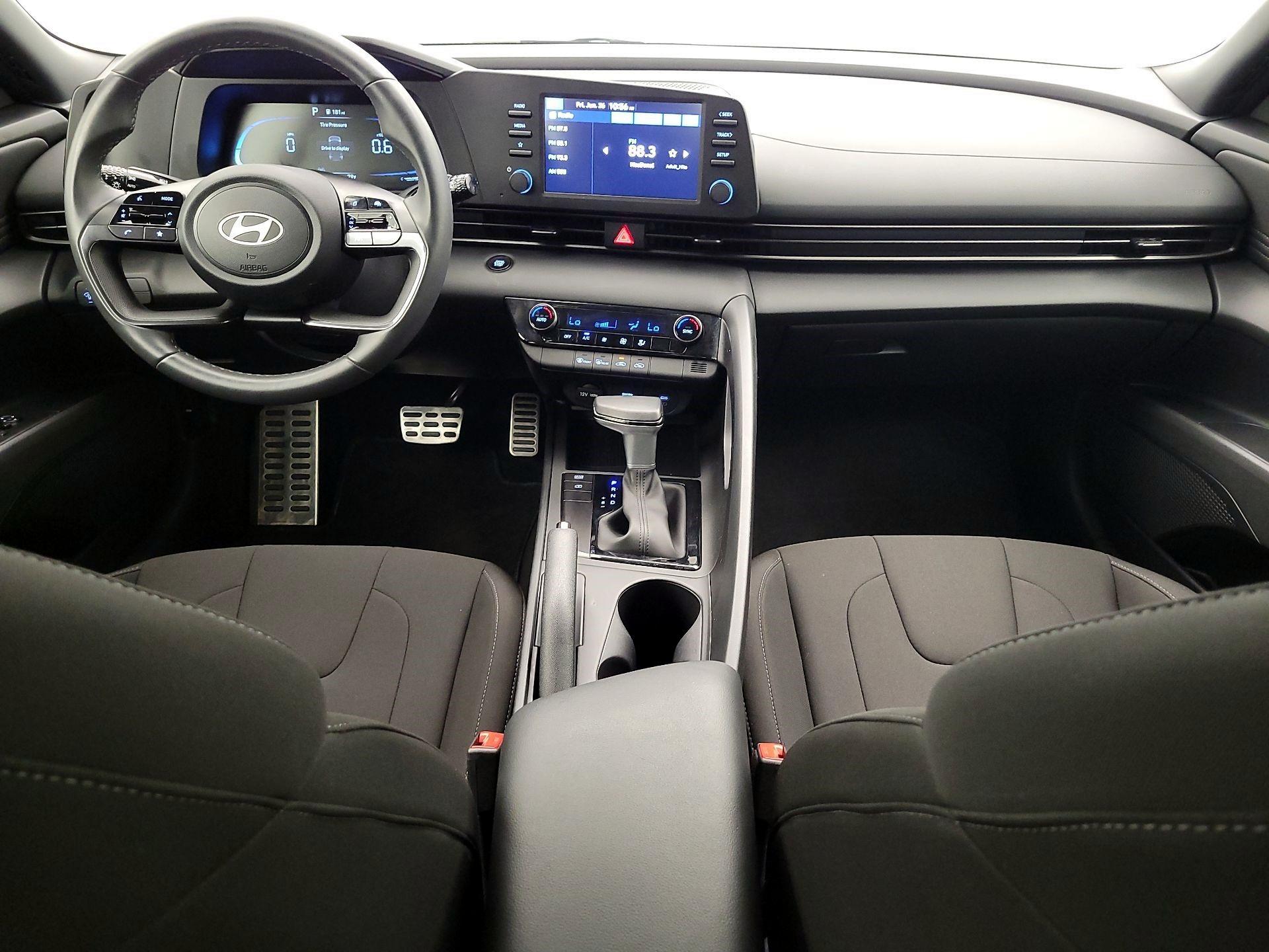 Thumbnail: 2025 Hyundai Elantra - 9
