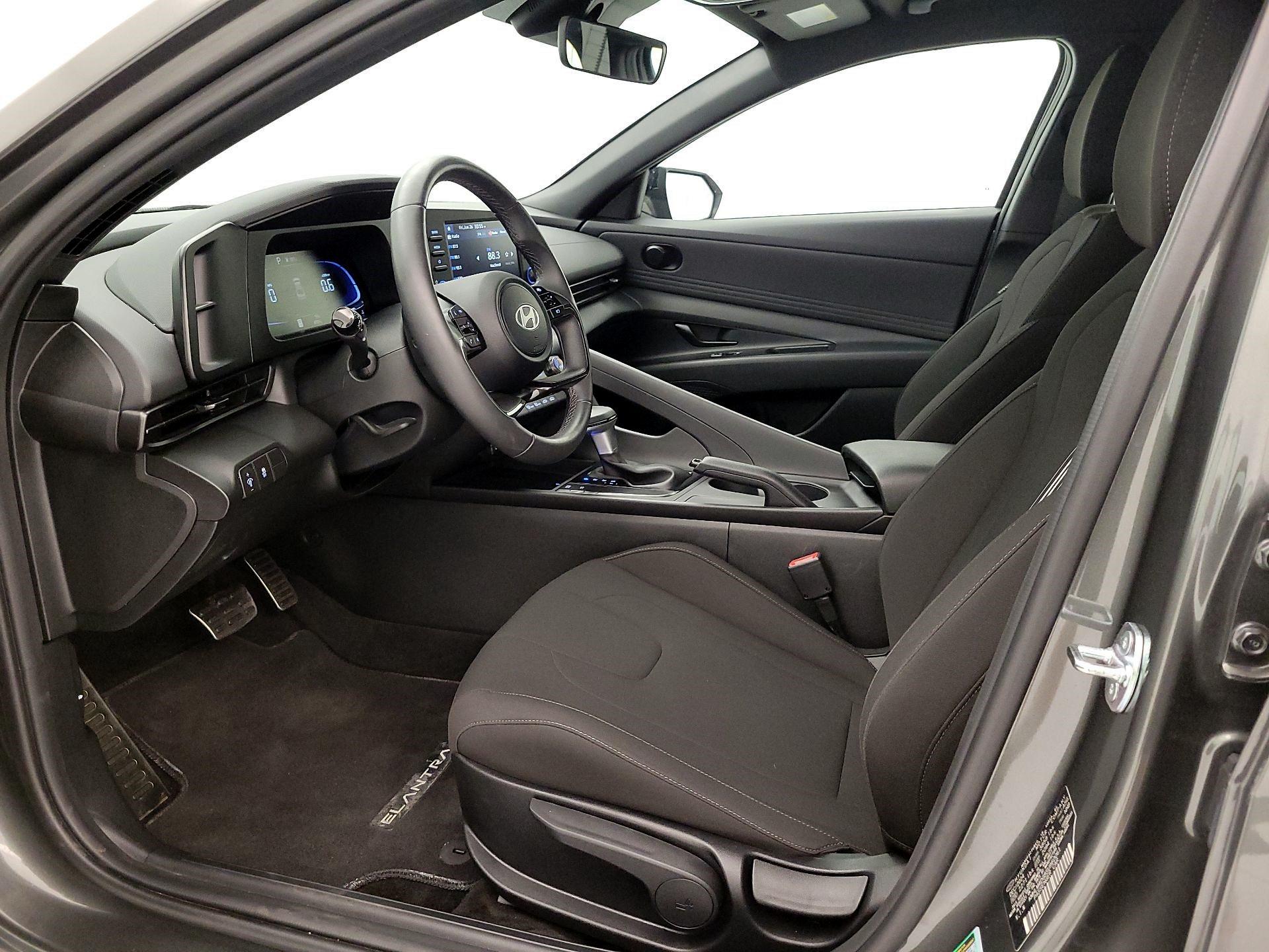 Thumbnail: 2025 Hyundai Elantra - 11