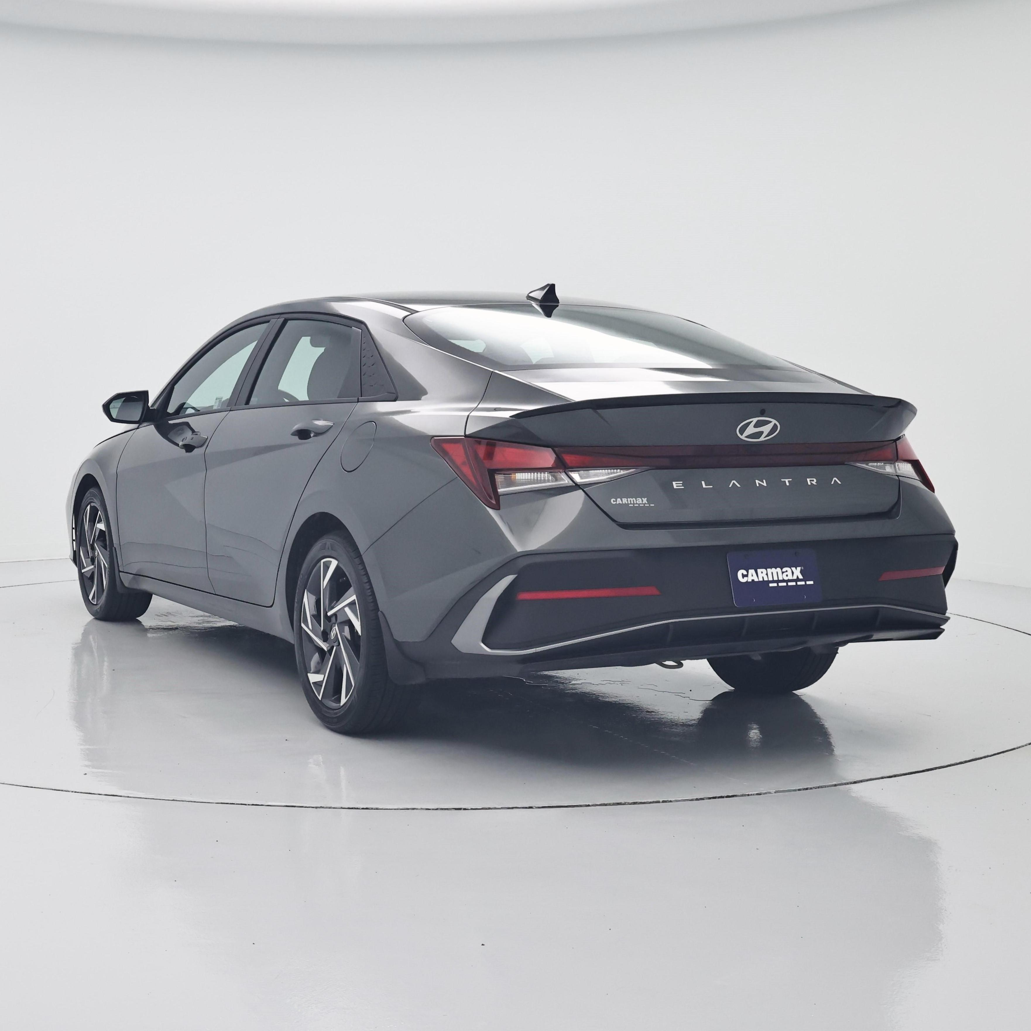 Thumbnail: 2025 Hyundai Elantra - 2