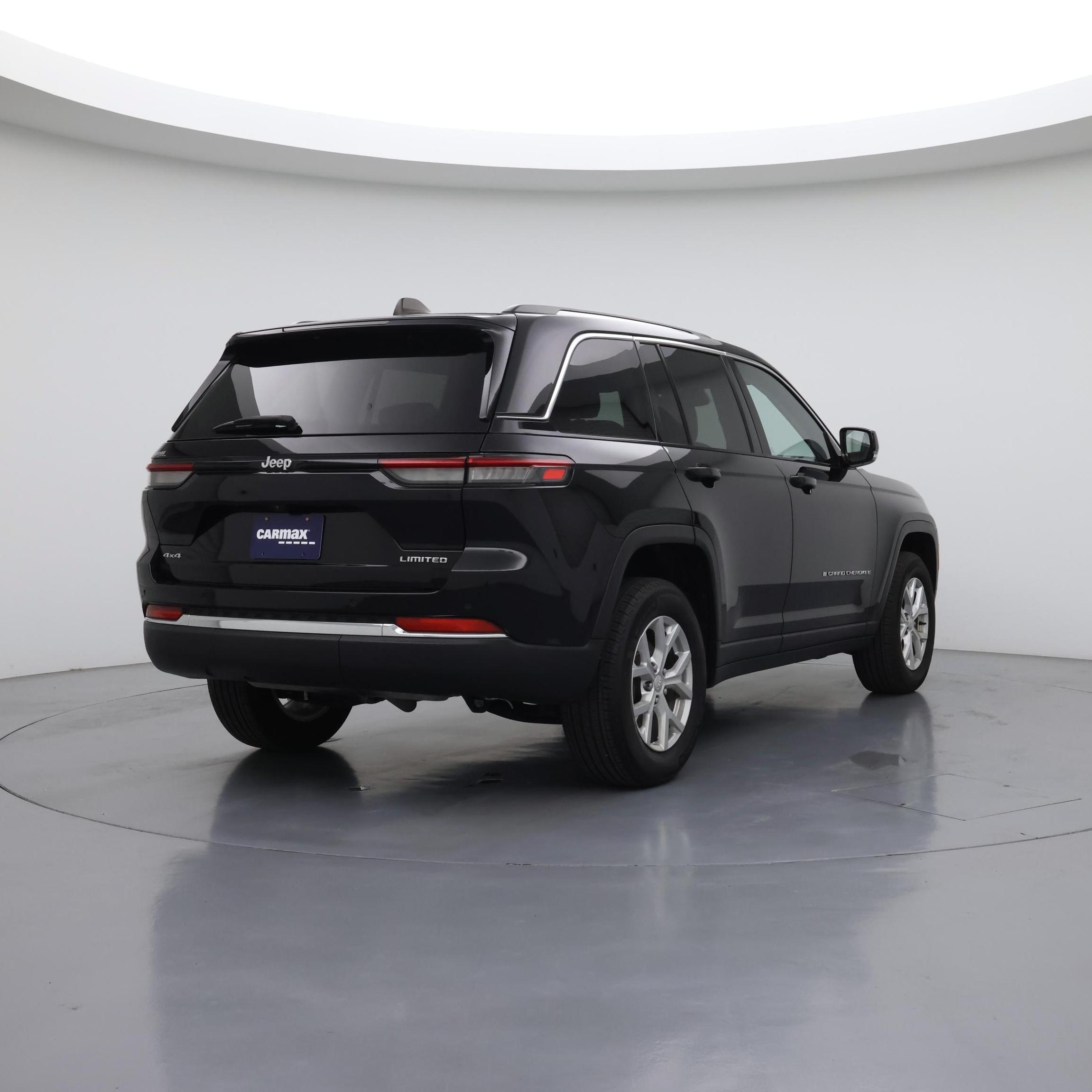 Thumbnail: 2023 Jeep Grand Cherokee - 8