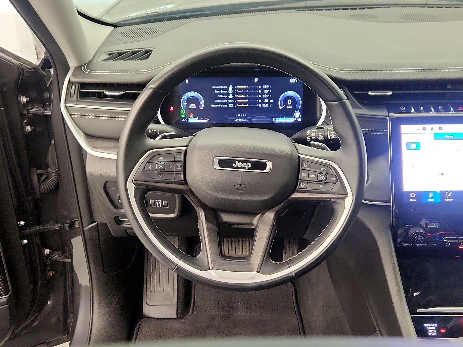 Thumbnail: 2022 Jeep Grand Cherokee - 10
