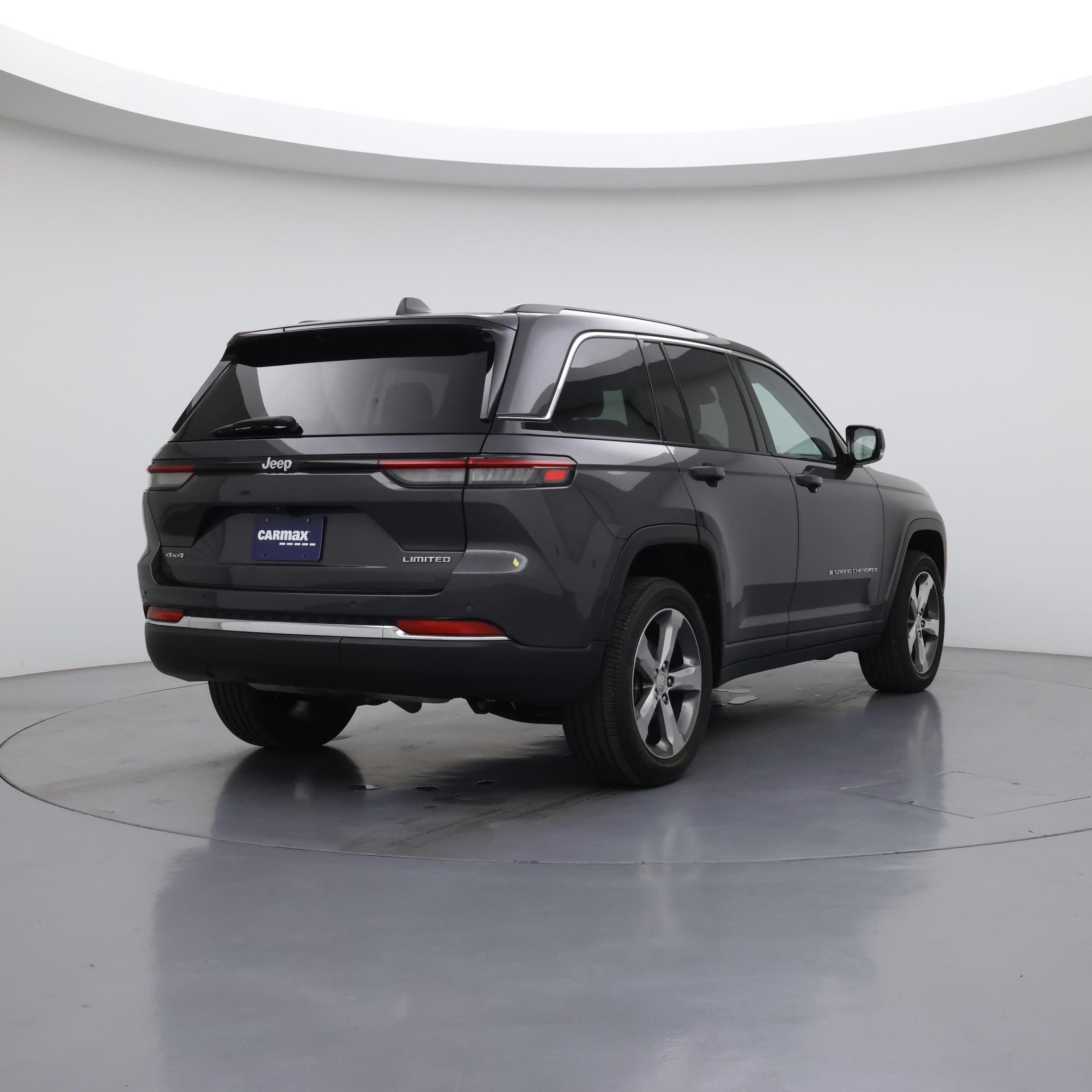 Thumbnail: 2022 Jeep Grand Cherokee - 8