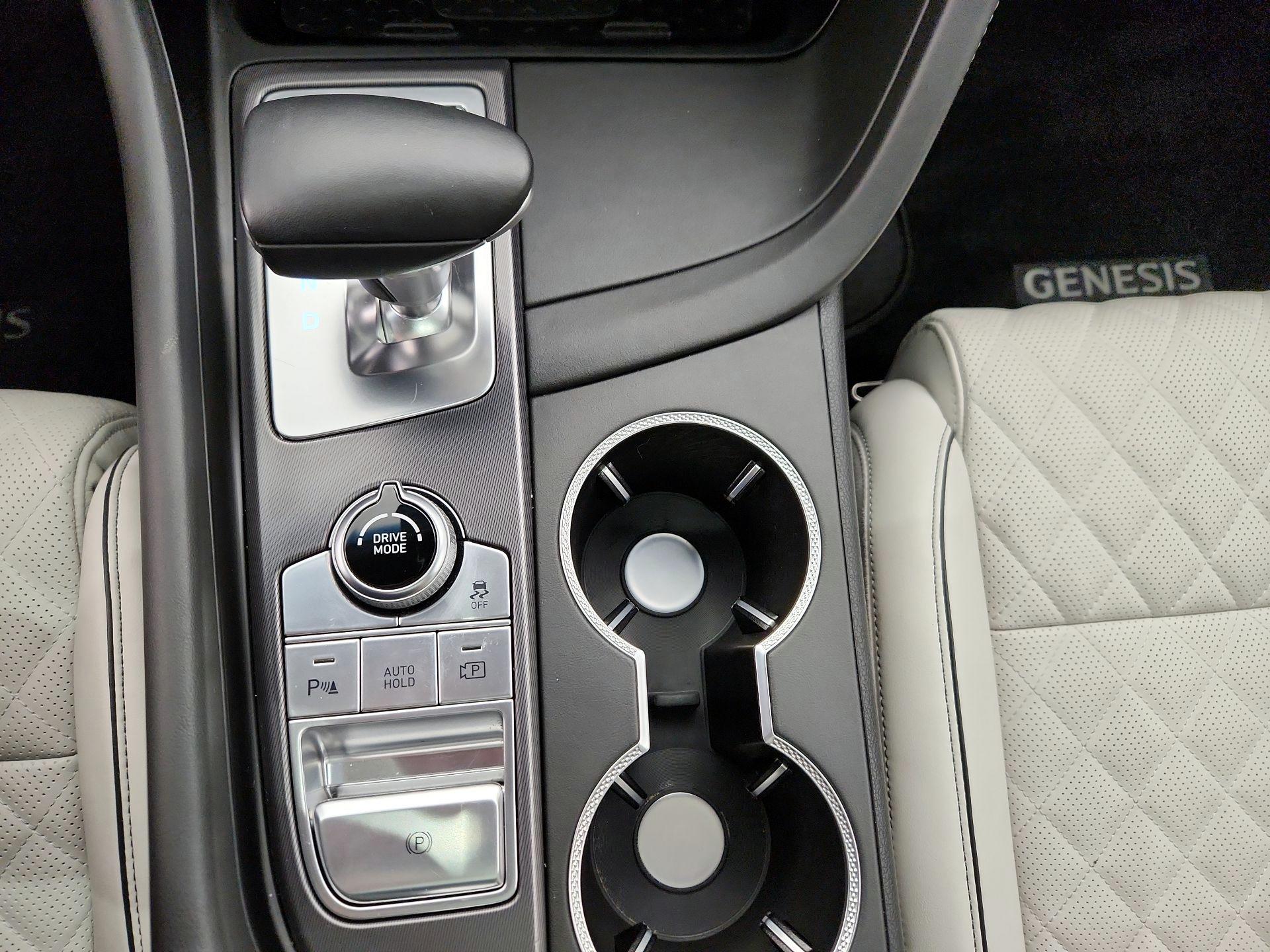 Thumbnail: 2024 Genesis G70 - 18