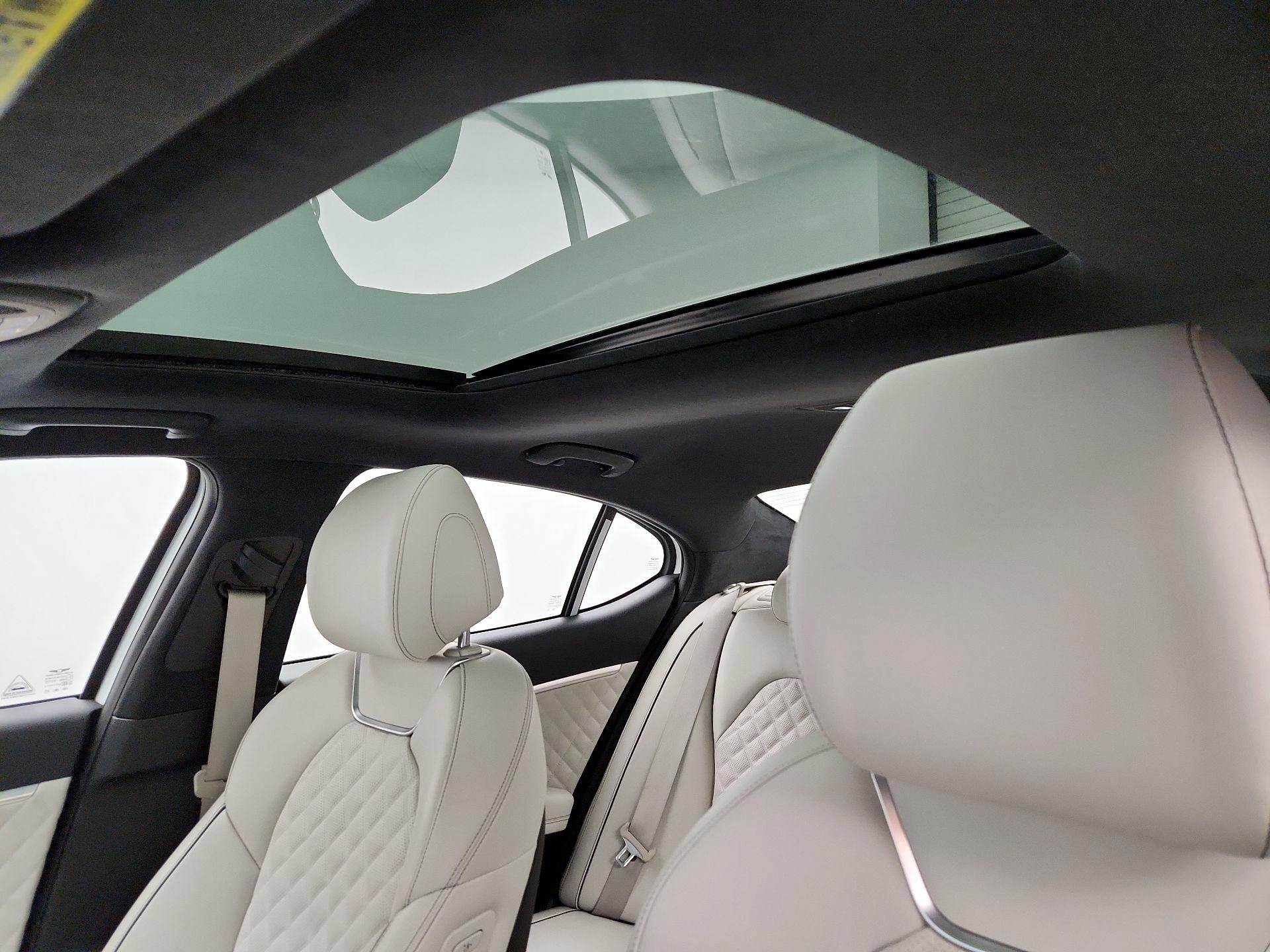 Thumbnail: 2024 Genesis G70 - 20