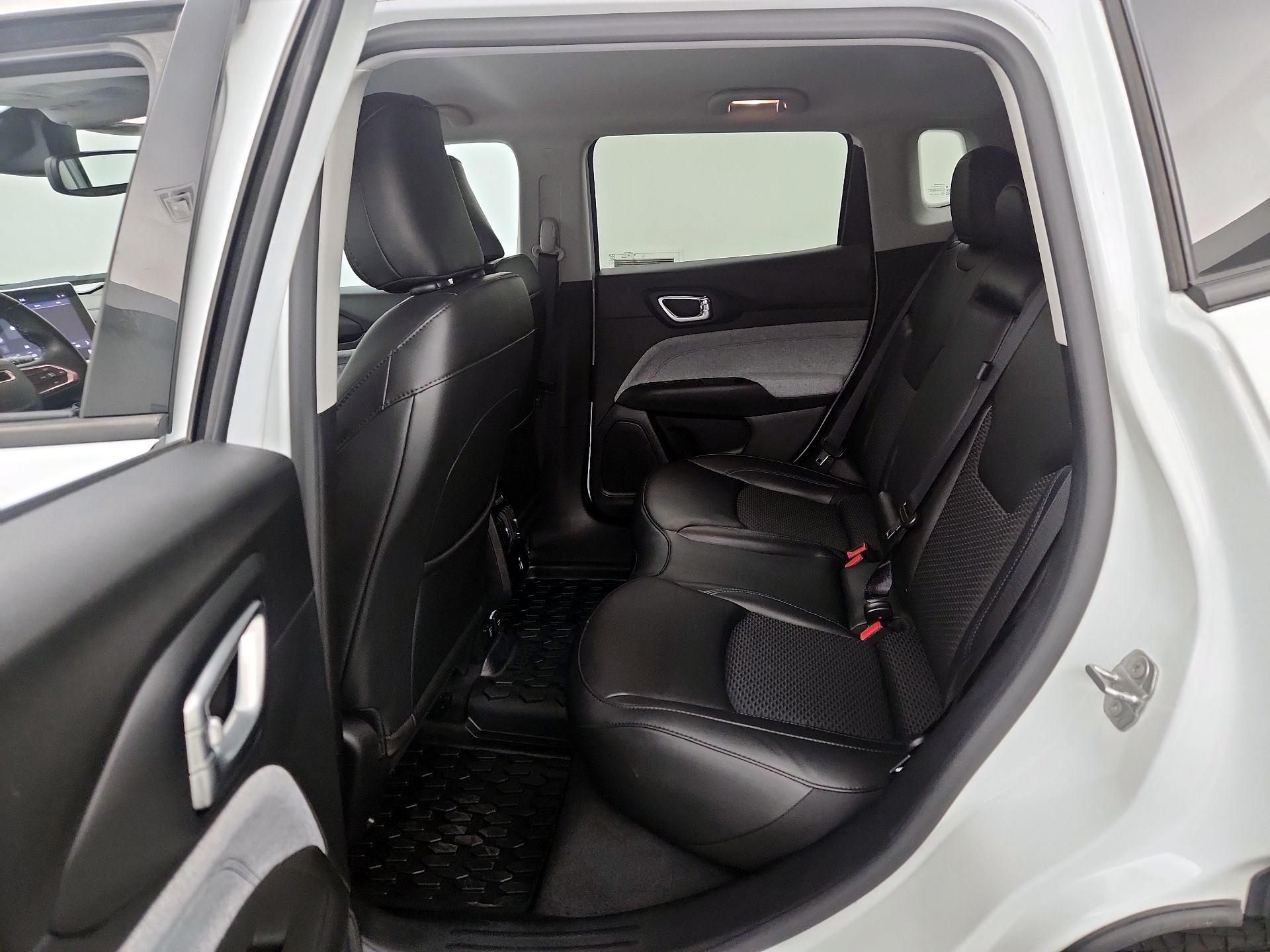 Thumbnail: 2022 Jeep Compass - 19