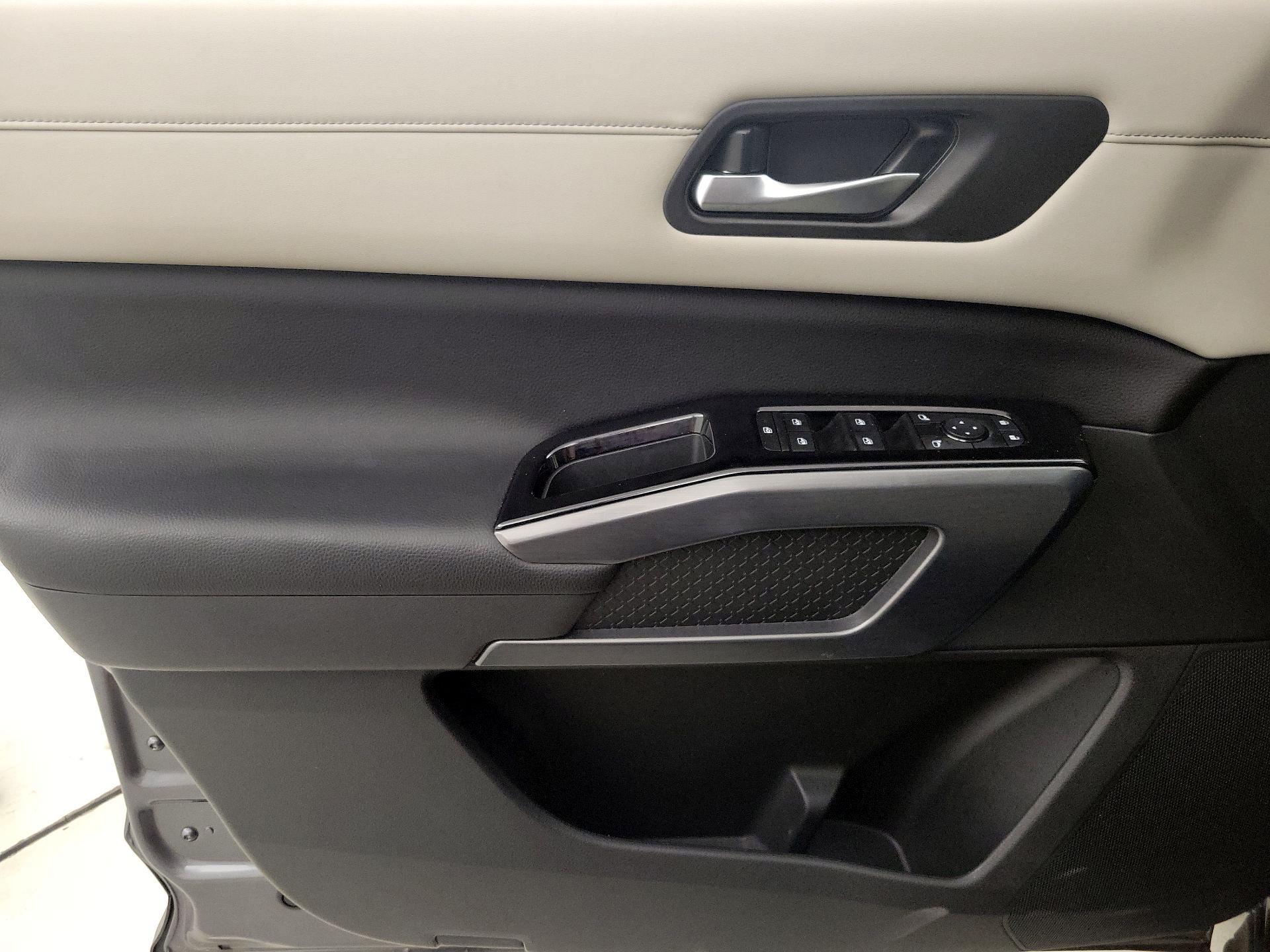 Thumbnail: 2023 Nissan Pathfinder - 12