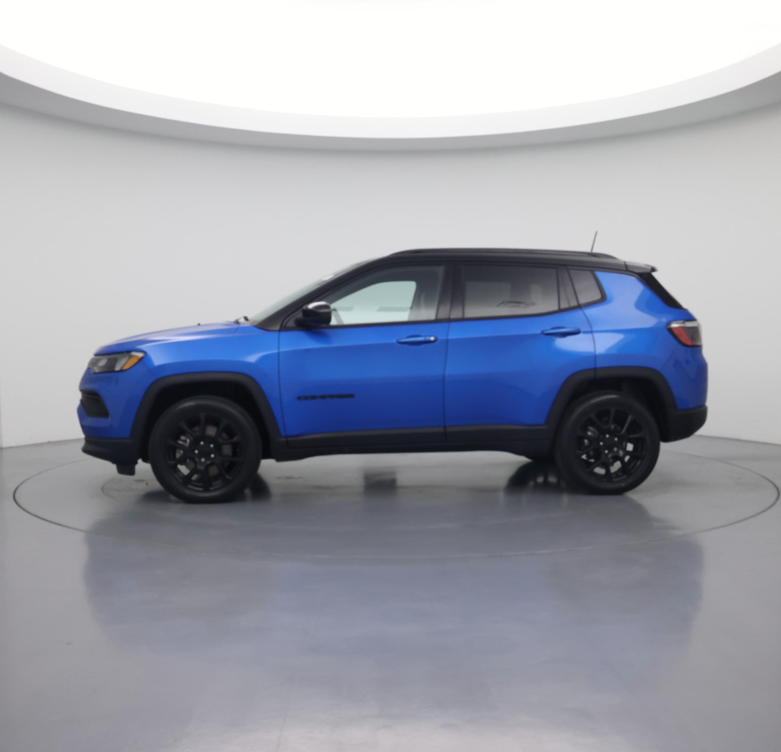 Thumbnail: 2023 Jeep Compass - 3