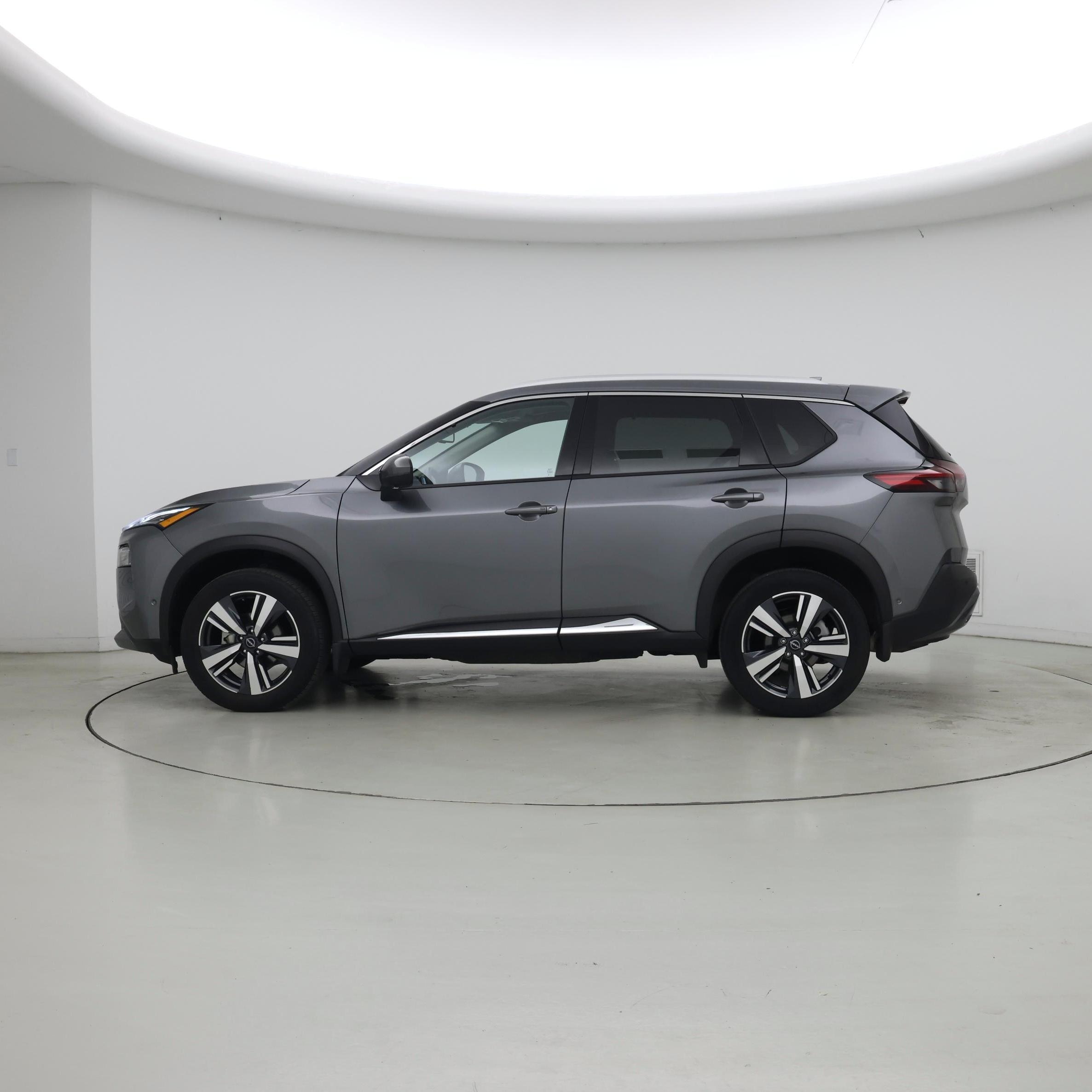 Thumbnail: 2023 Nissan Rogue - 3