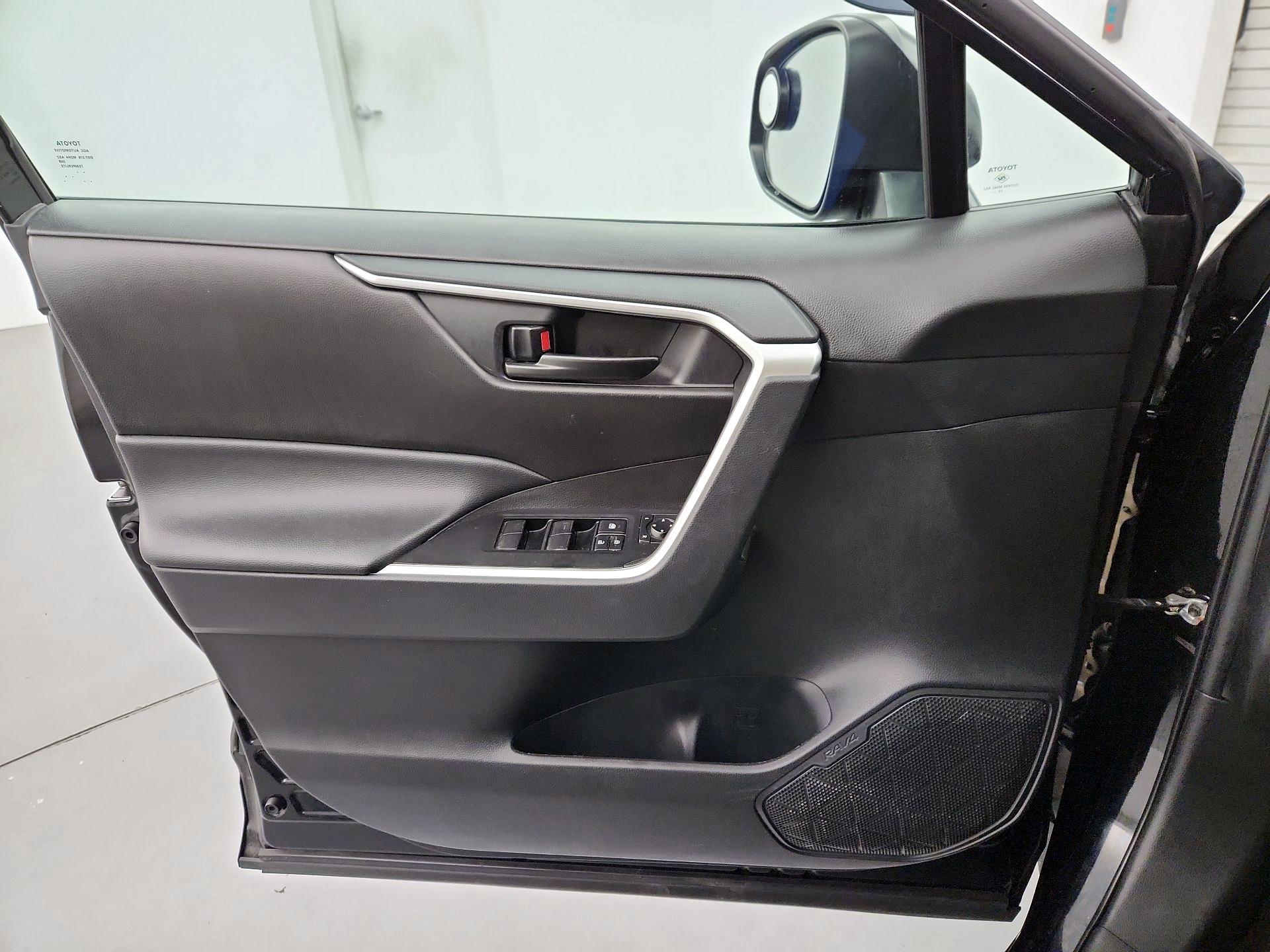 Thumbnail: 2024 Toyota RAV4 - 12