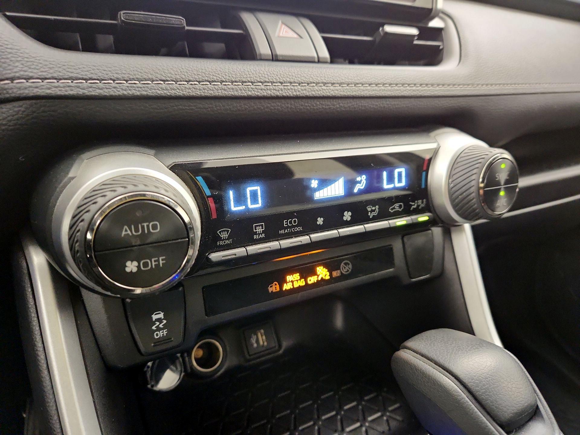 Thumbnail: 2024 Toyota RAV4 - 16