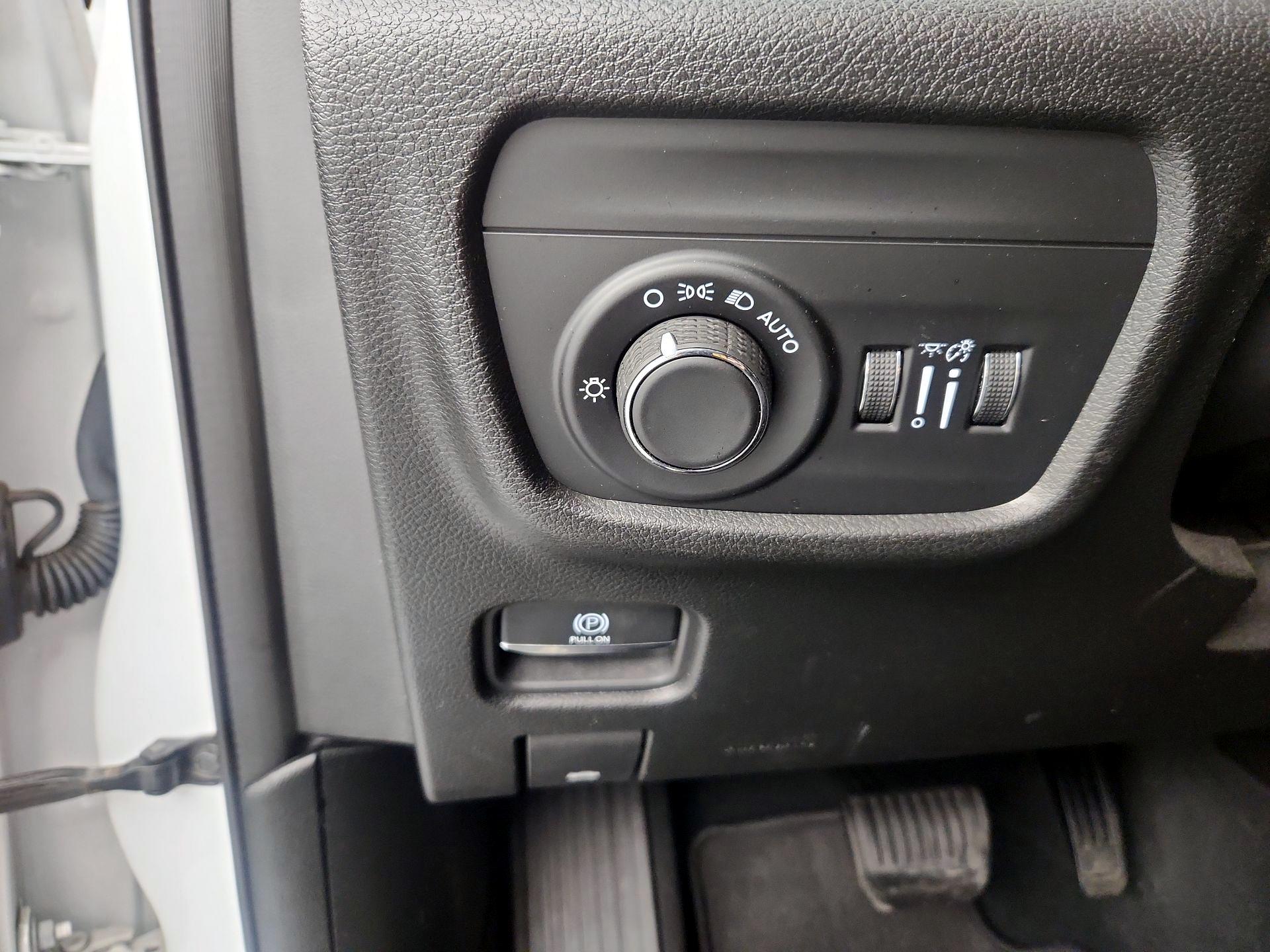 Thumbnail: 2023 Jeep Grand Cherokee - 13
