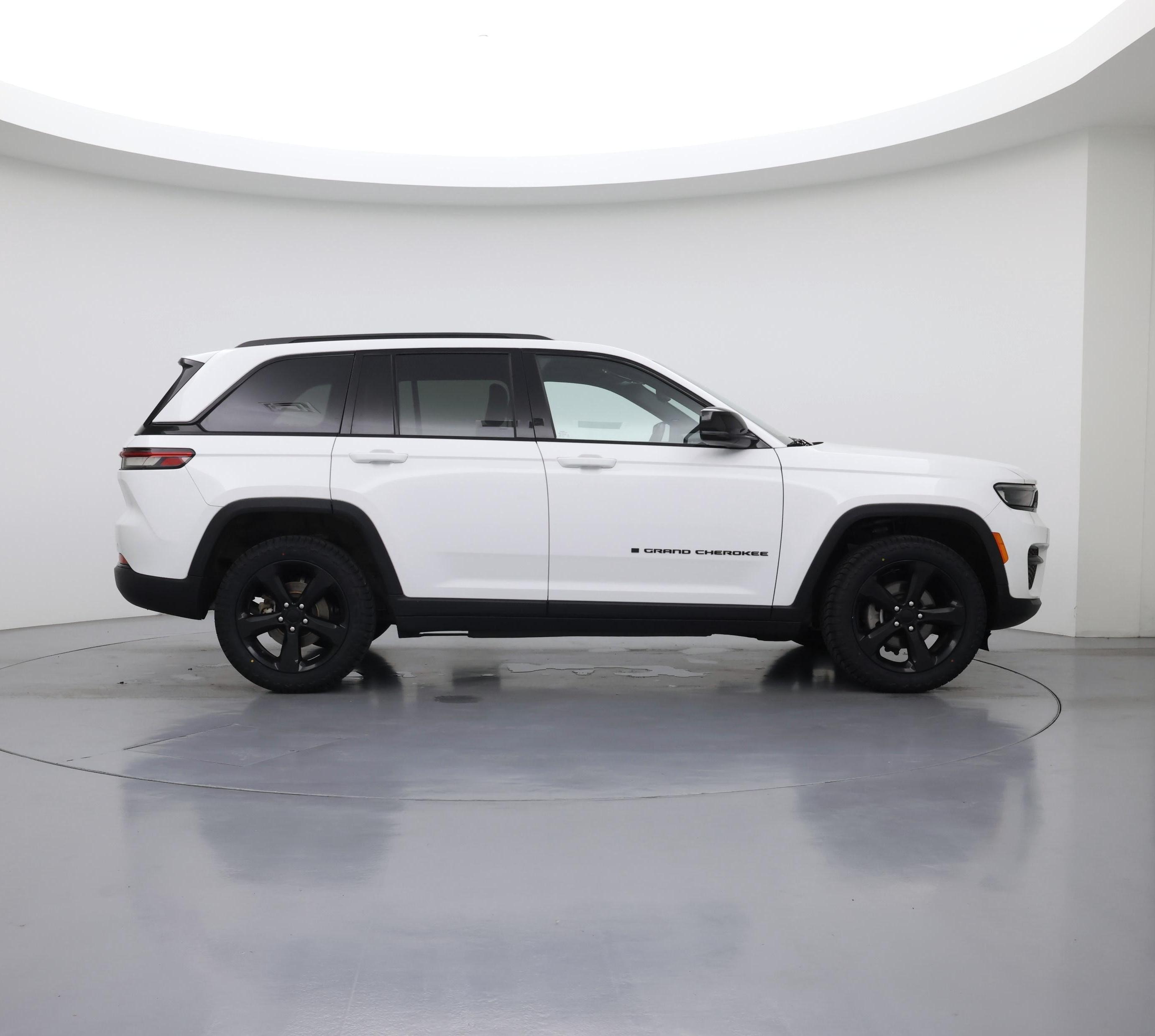 Thumbnail: 2023 Jeep Grand Cherokee - 7