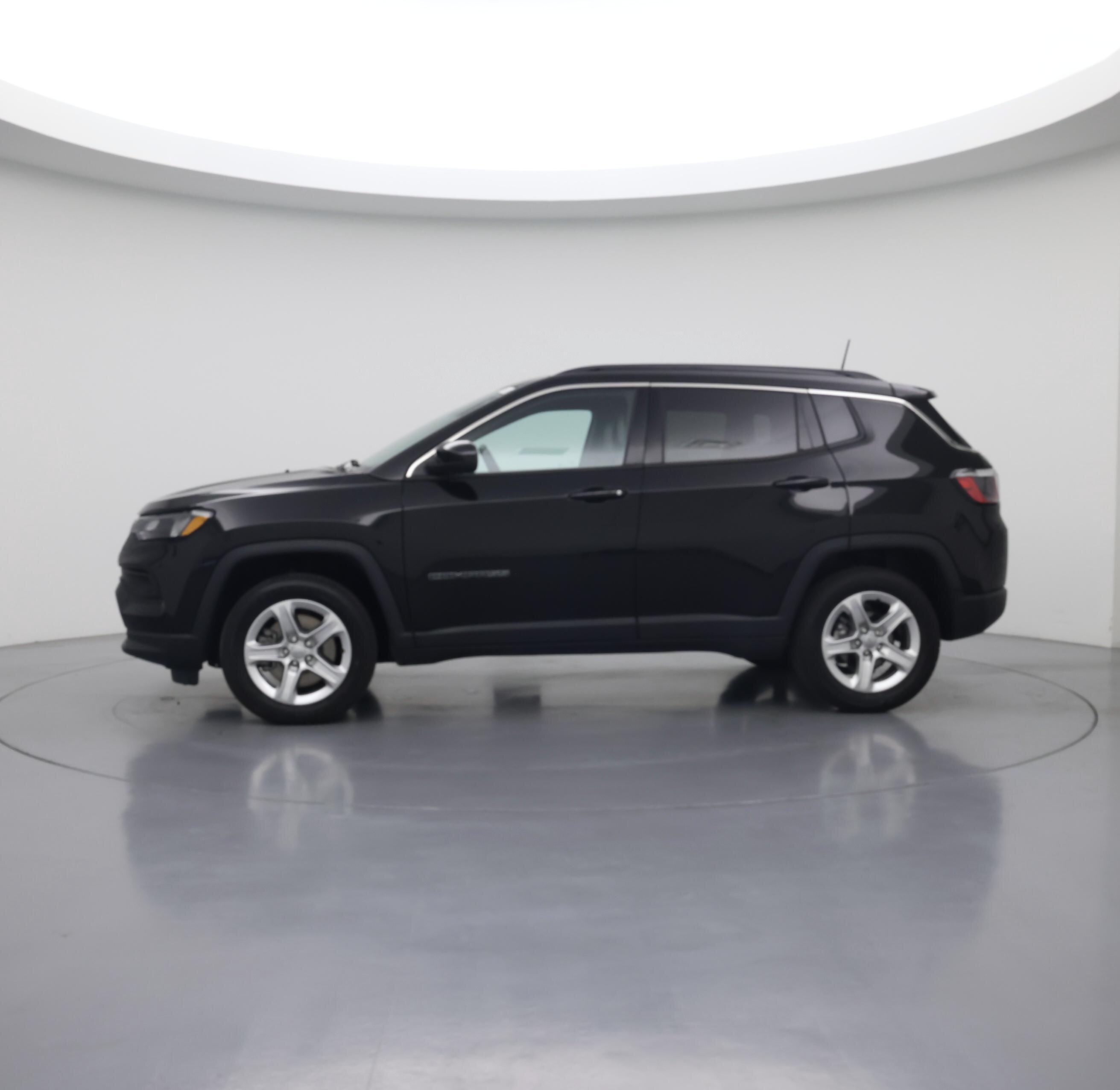 Thumbnail: 2023 Jeep Compass - 3