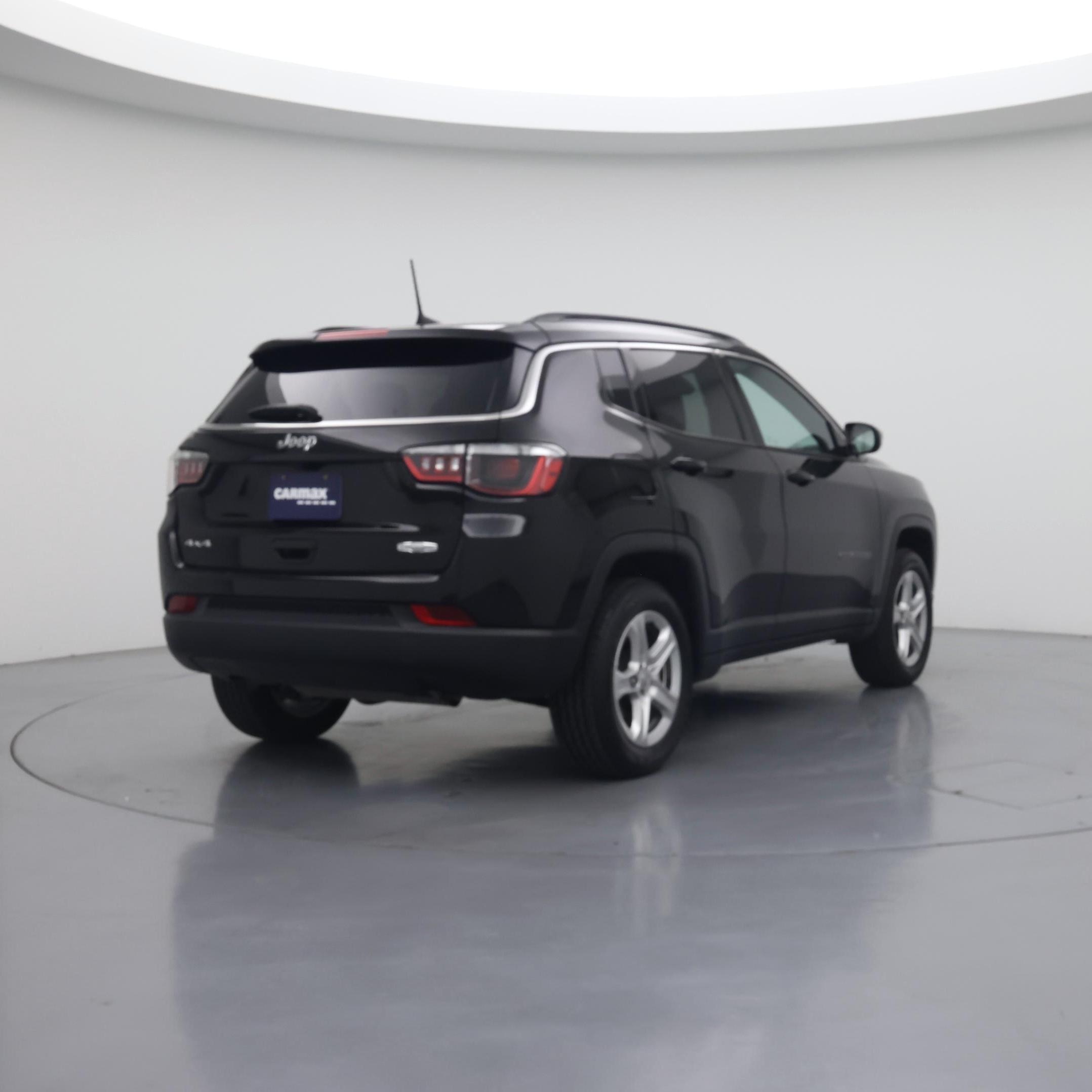 Thumbnail: 2023 Jeep Compass - 8