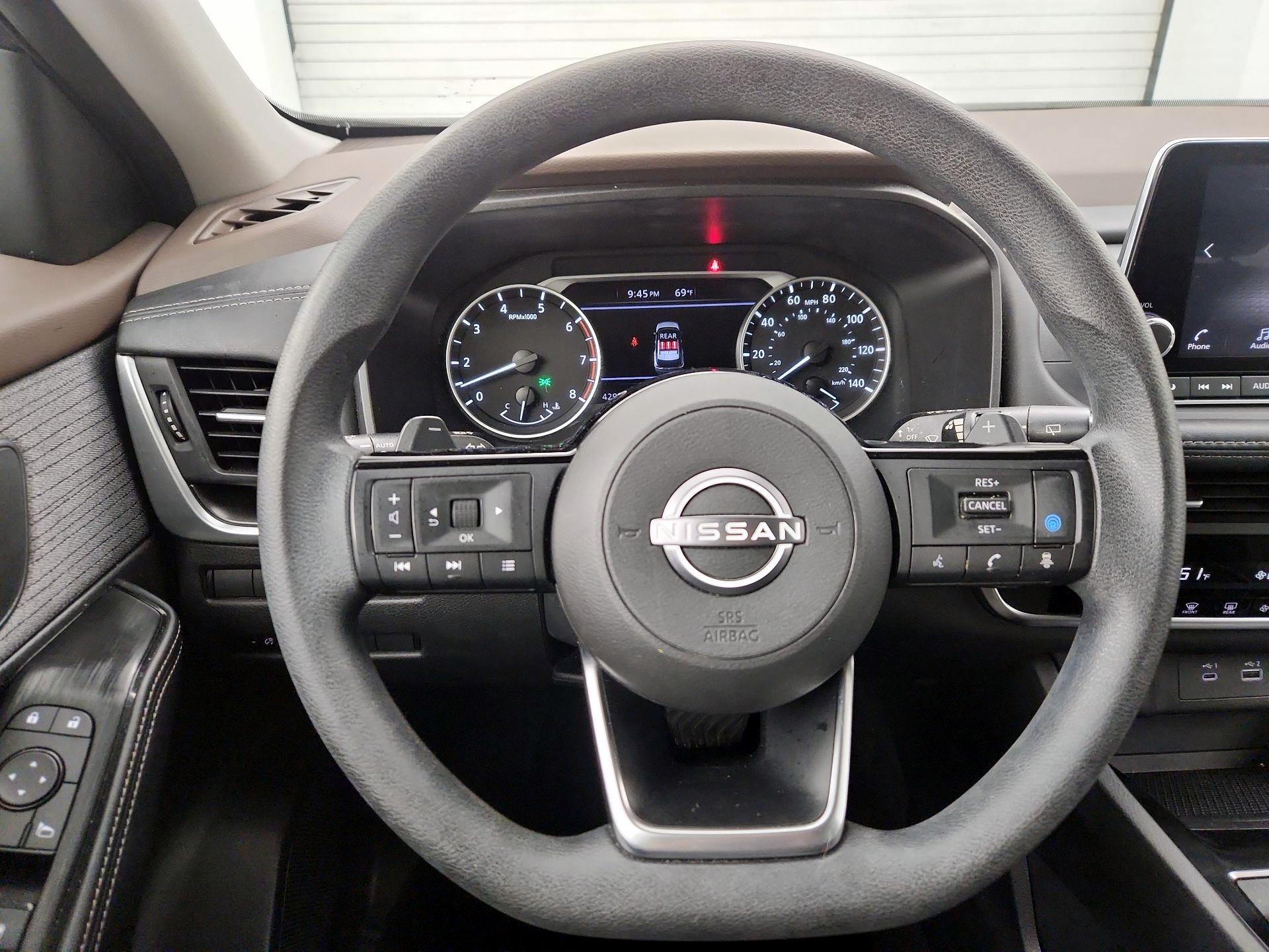 Thumbnail: 2023 Nissan Rogue - 10