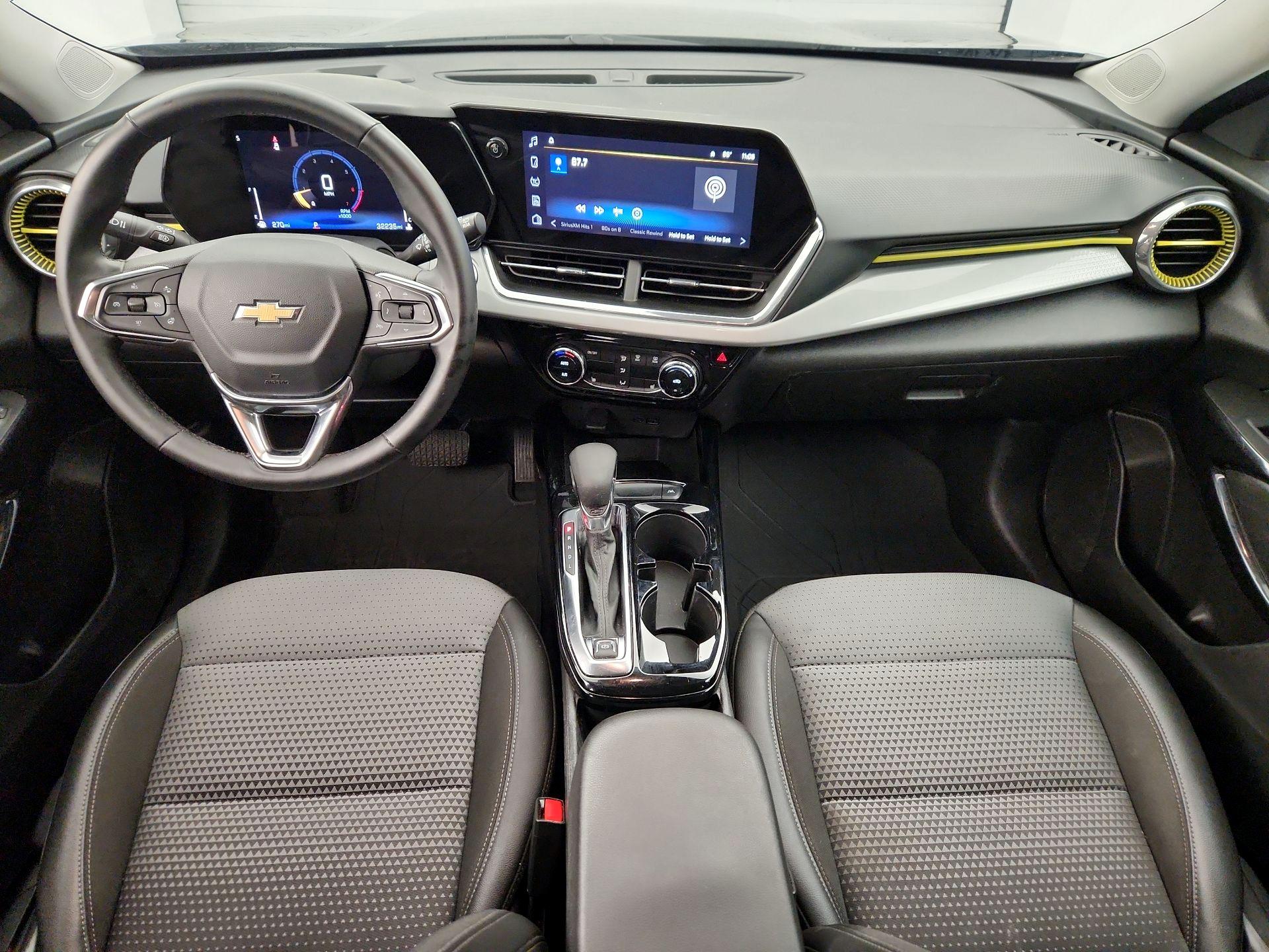 Thumbnail: 2025 Chevrolet Trax - 9