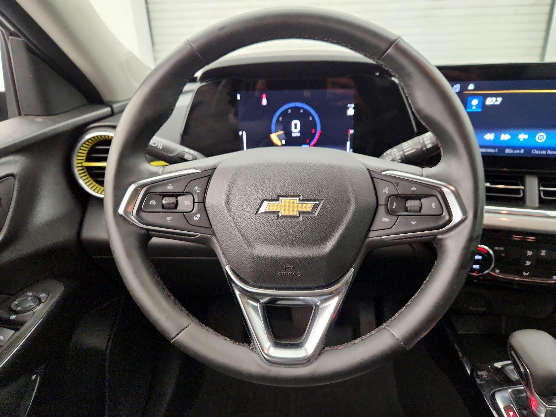 Thumbnail: 2025 Chevrolet Trax - 10