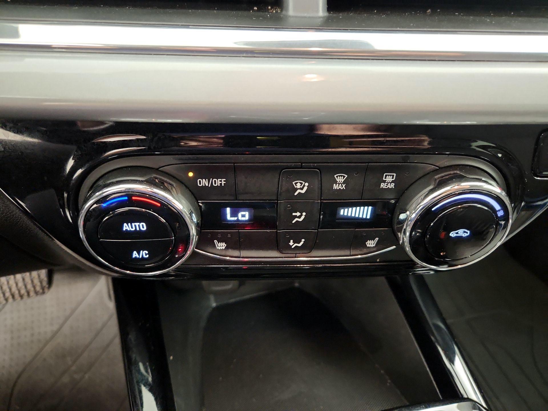 Thumbnail: 2025 Chevrolet Trax - 16