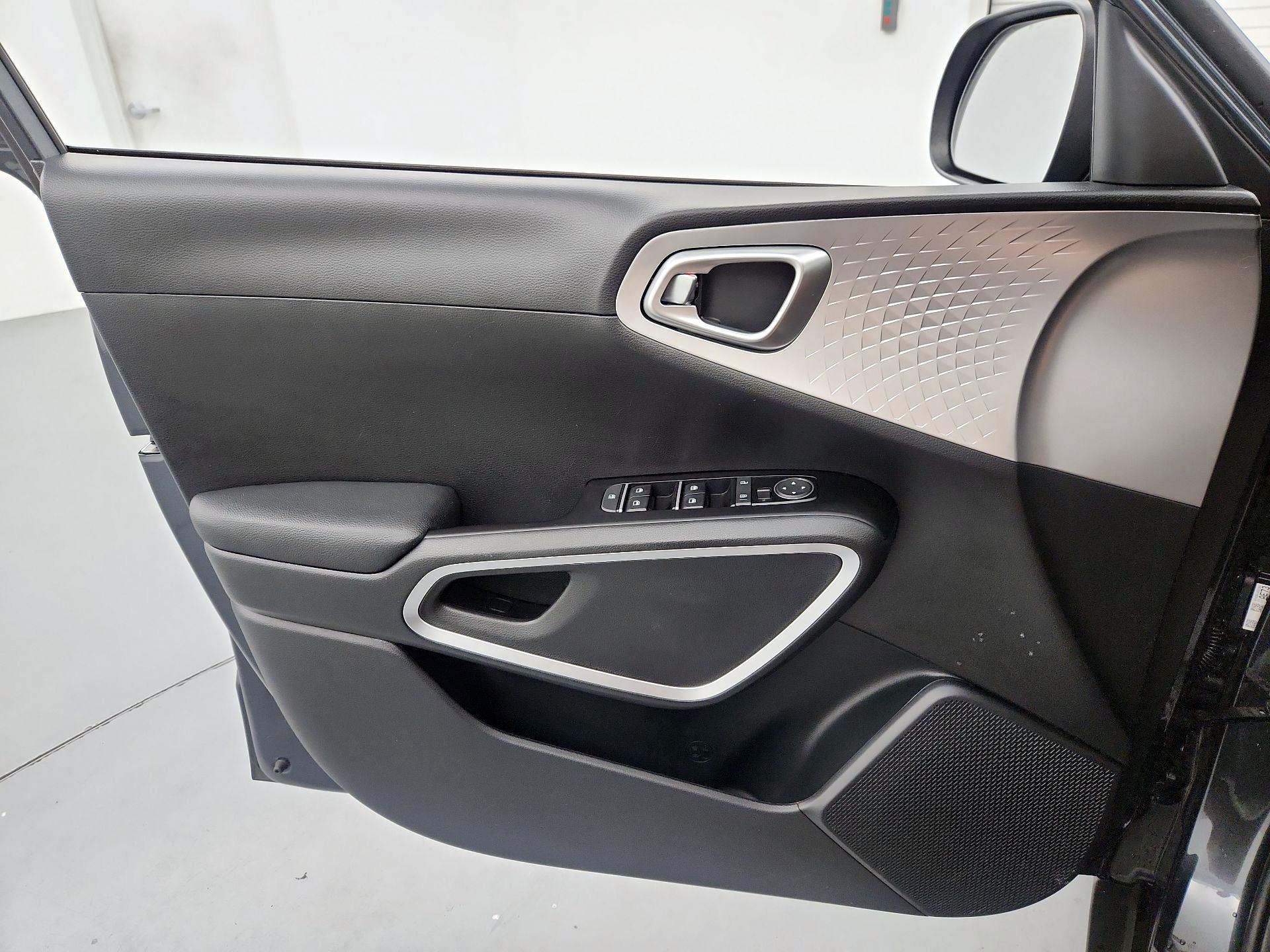 Thumbnail: 2025 Kia Soul - 12