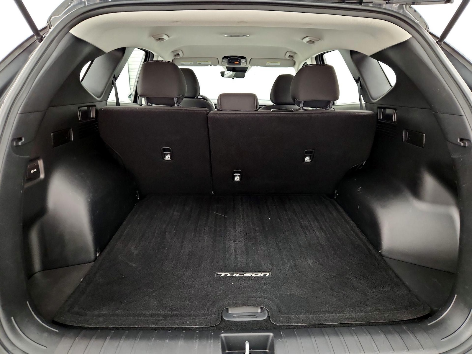 2024 Hyundai Tucson SE - Photo 21
