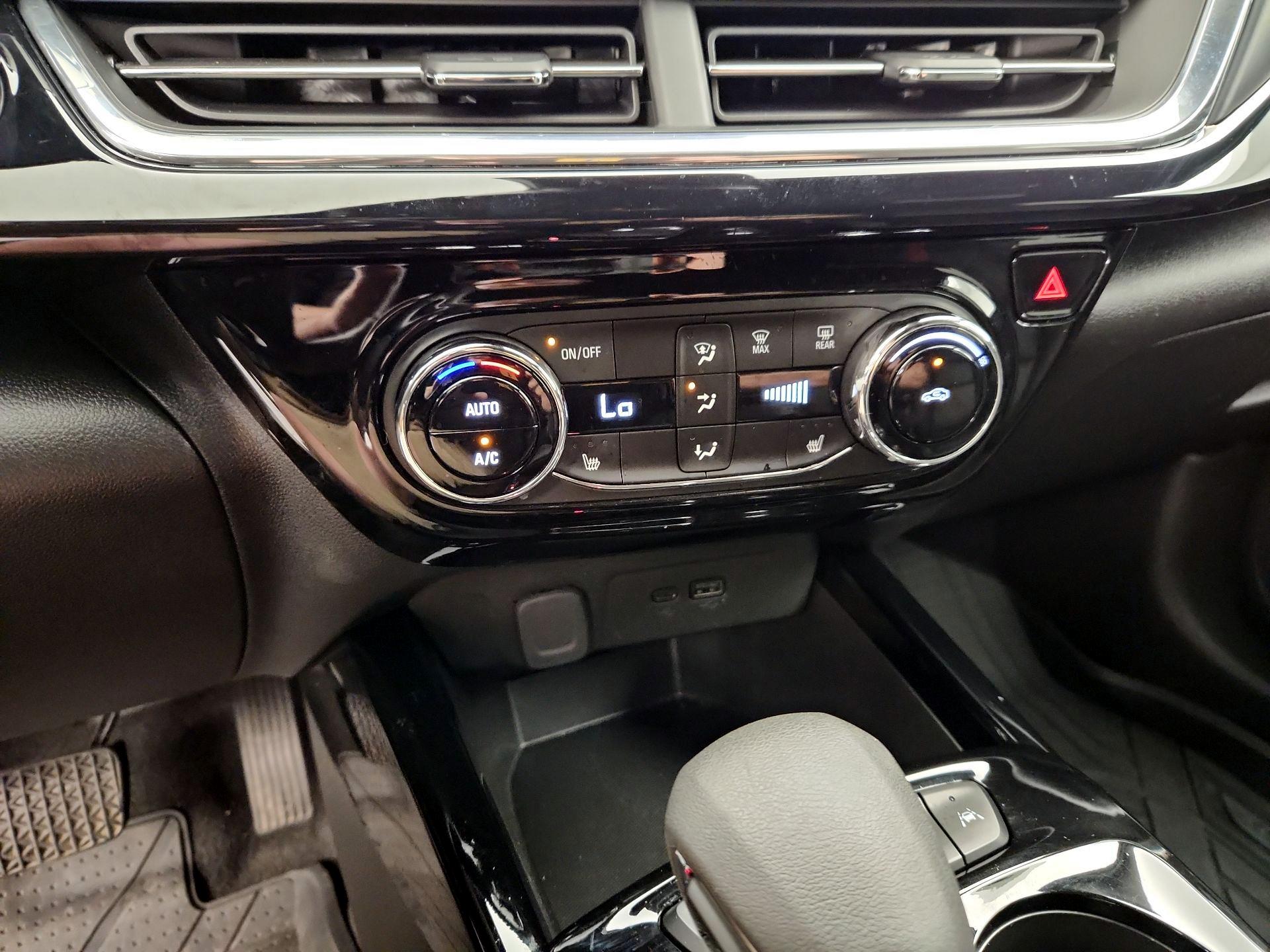 Thumbnail: 2025 Chevrolet Trax - 16