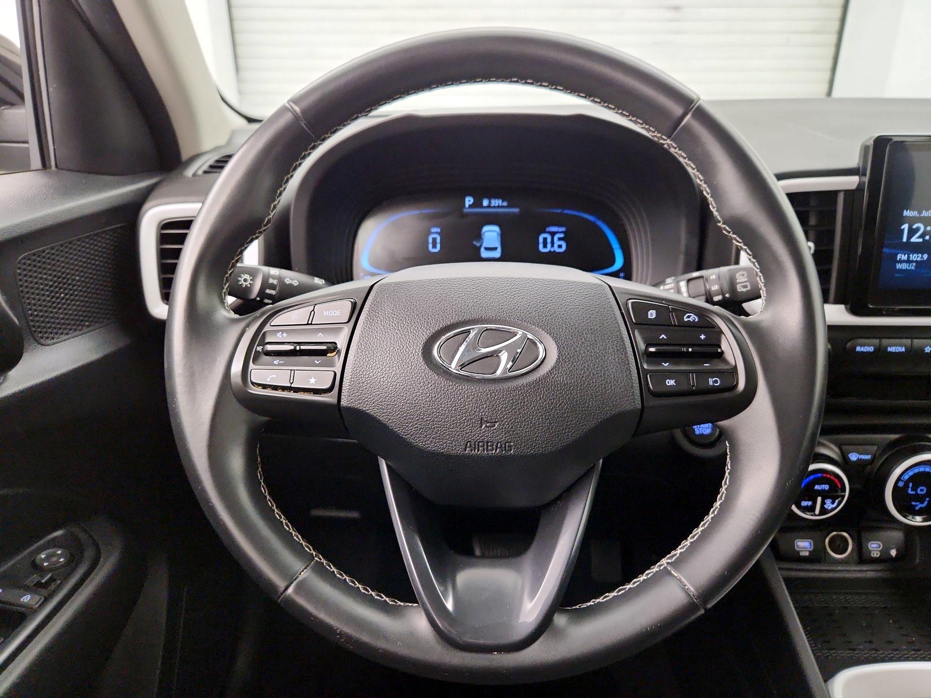 Thumbnail: 2023 Hyundai Venue - 10