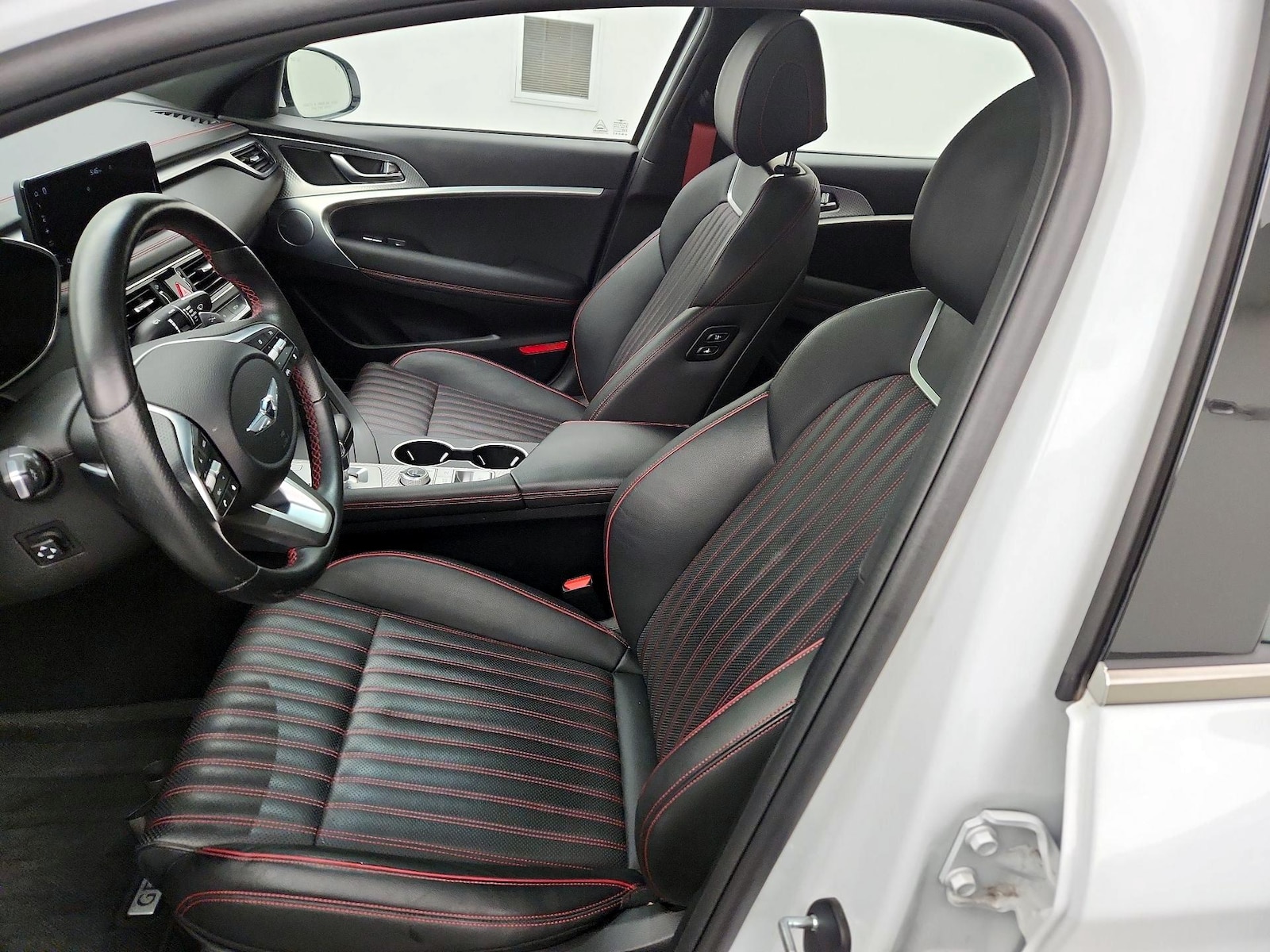 2023 GENESIS G70 Standard - Photo 12