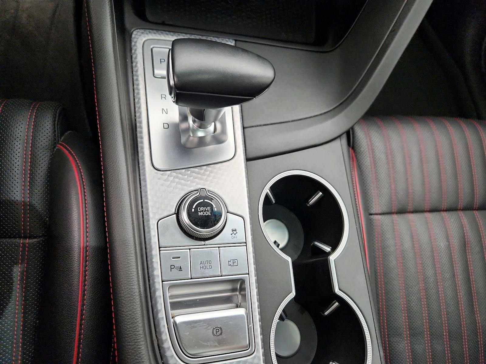 2023 GENESIS G70 Standard - Photo 19