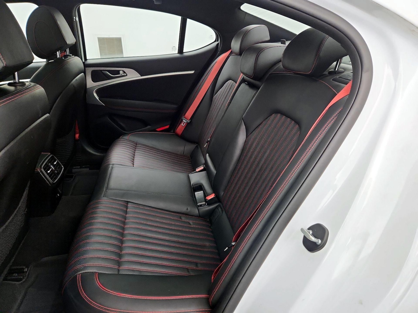 2023 GENESIS G70 Standard - Photo 22
