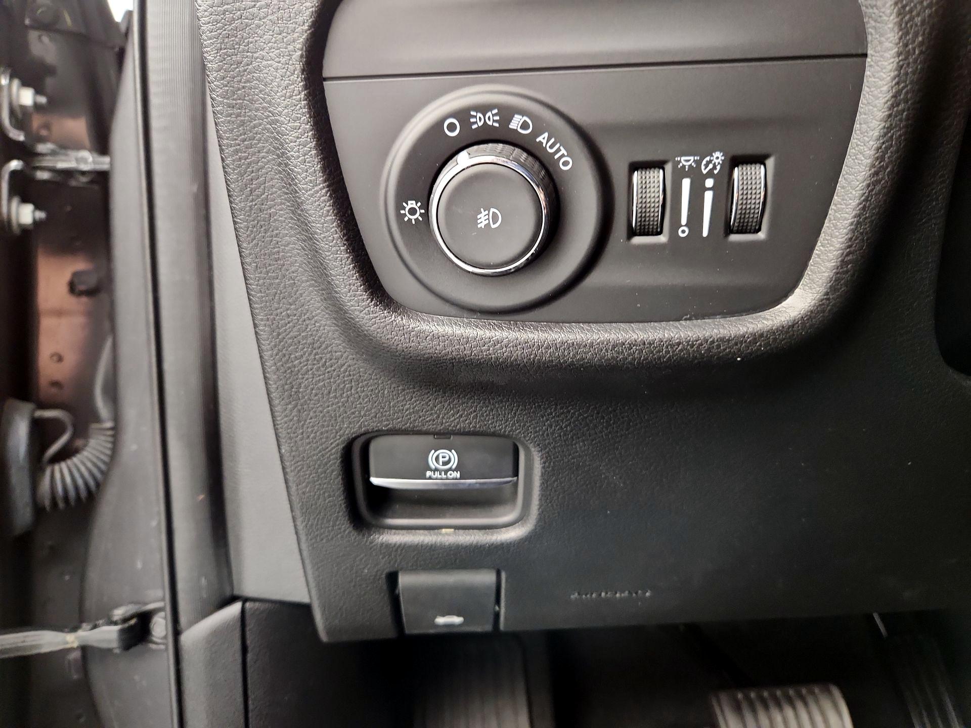 Thumbnail: 2023 Jeep Grand Cherokee - 13