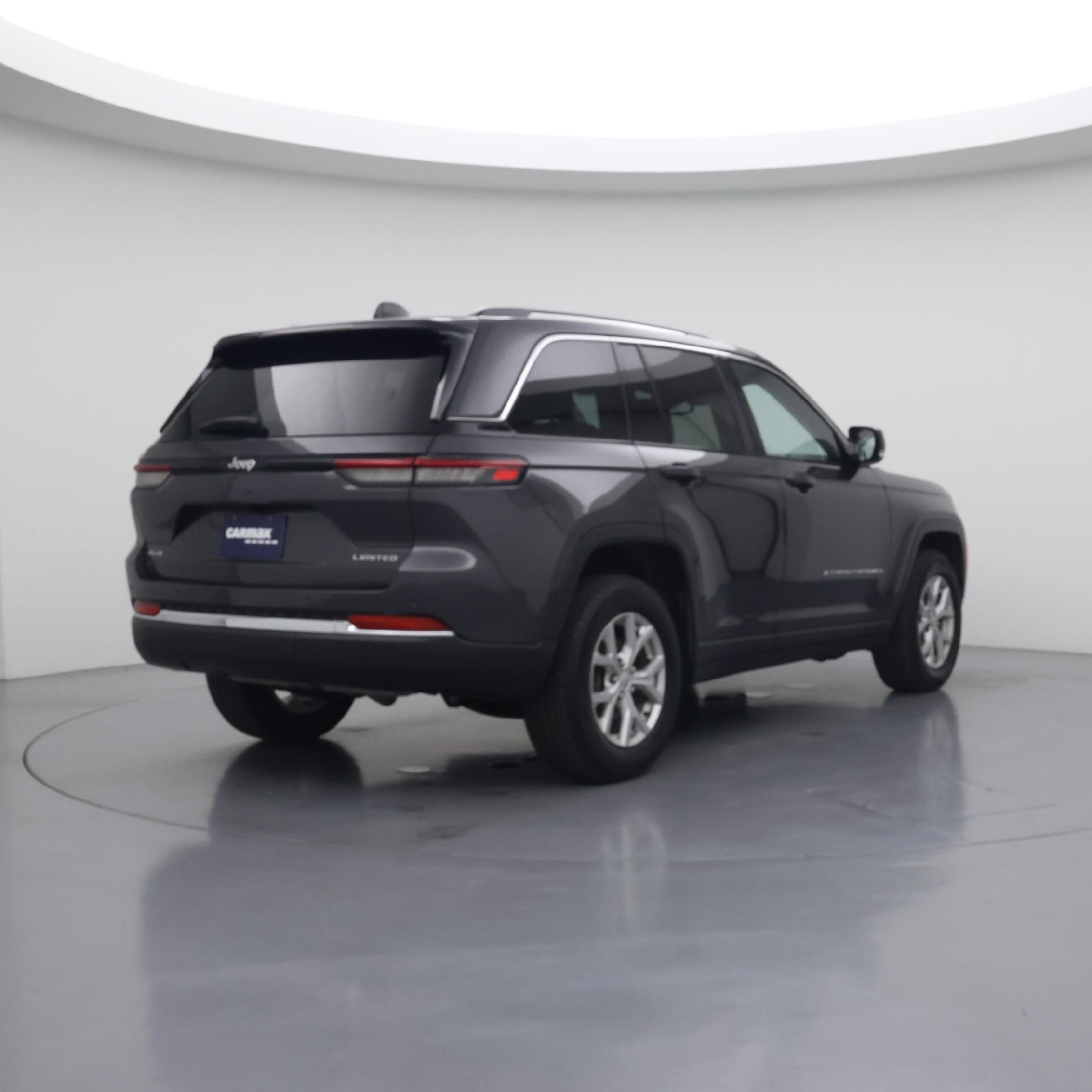Thumbnail: 2023 Jeep Grand Cherokee - 8