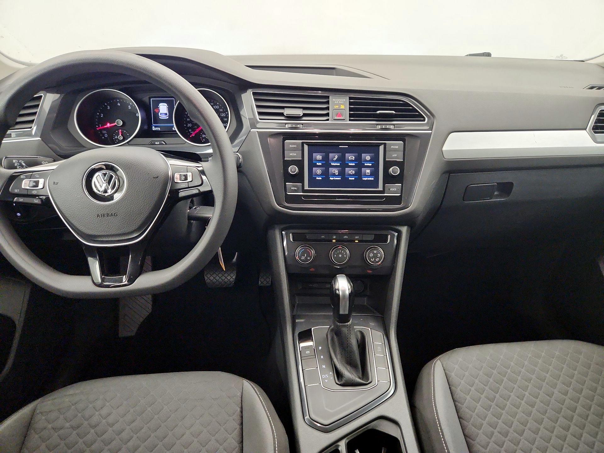 Thumbnail: 2021 Volkswagen Tiguan - 9