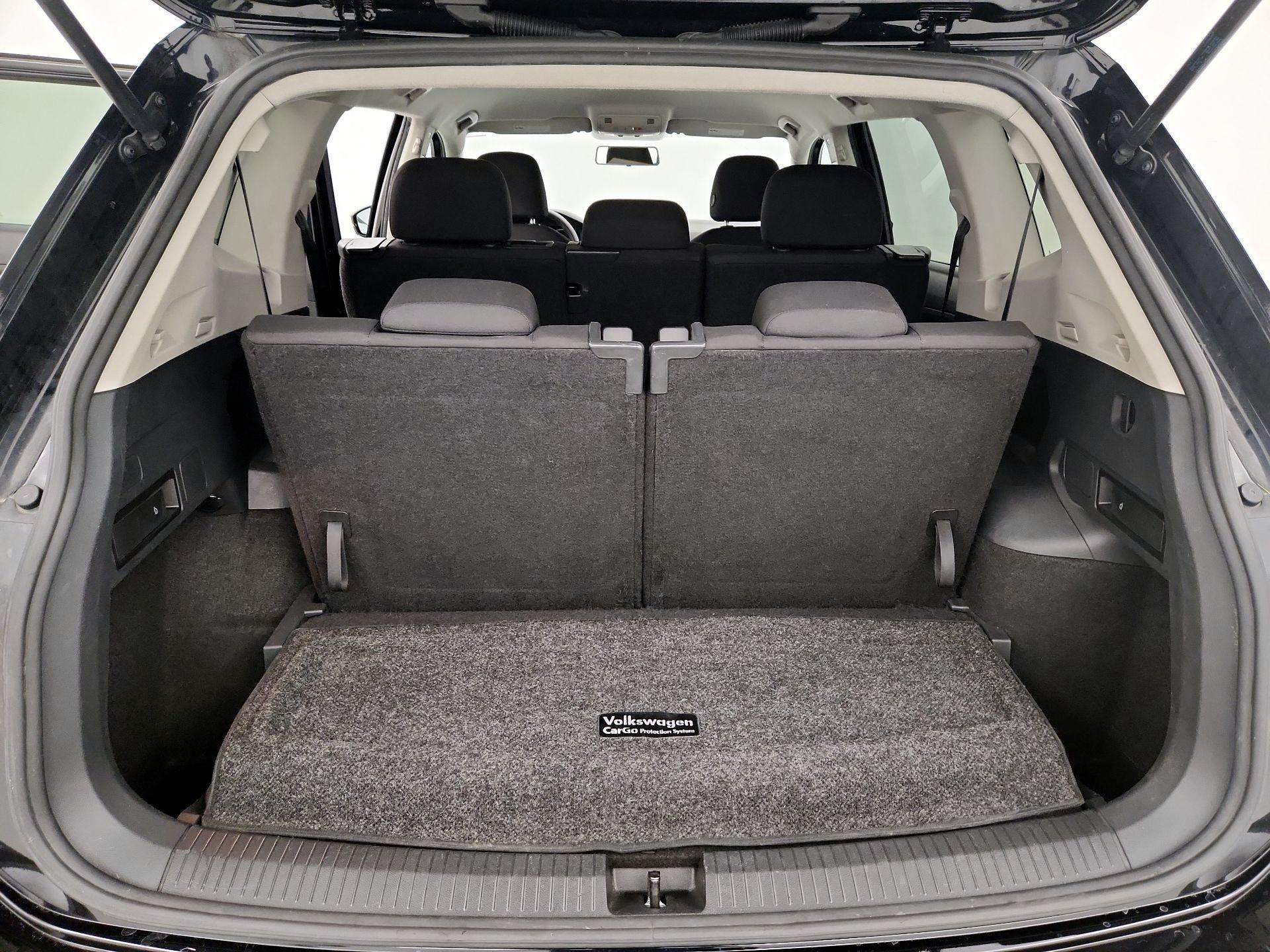 Thumbnail: 2021 Volkswagen Tiguan - 20
