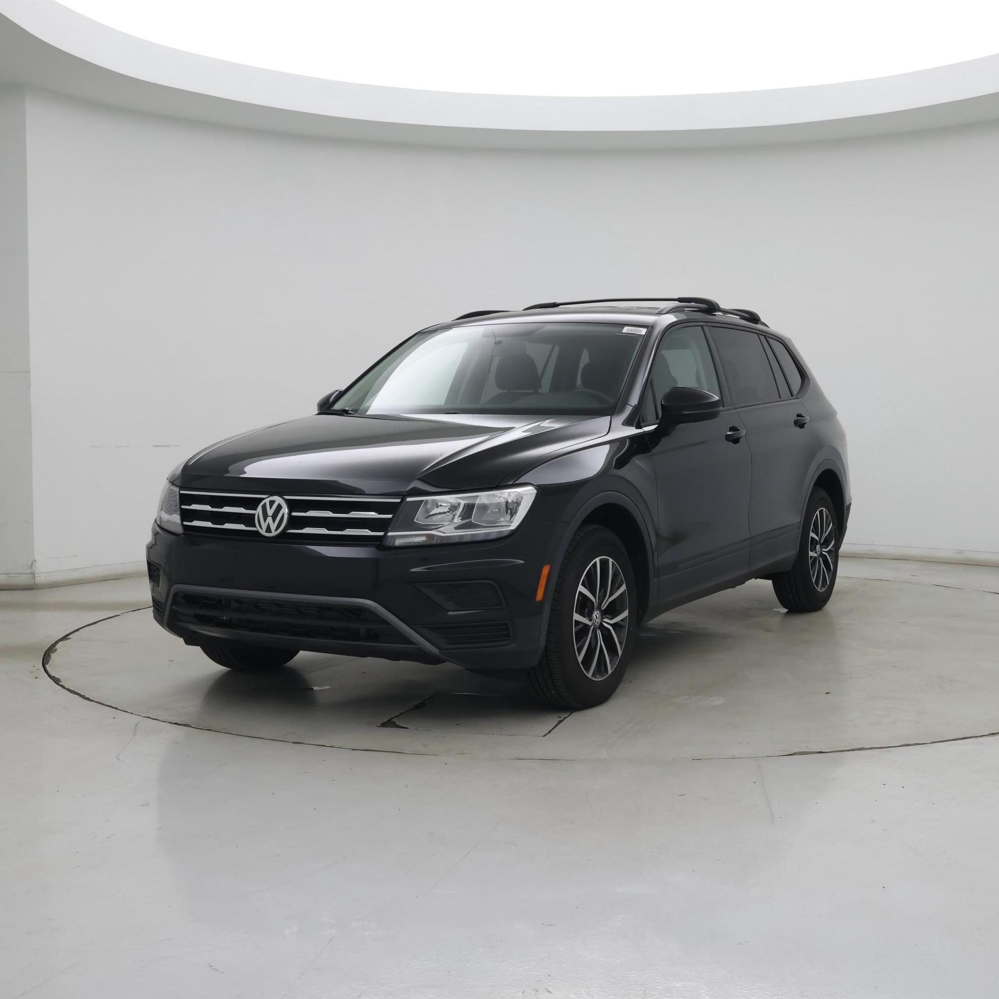 Thumbnail: 2021 Volkswagen Tiguan - 4