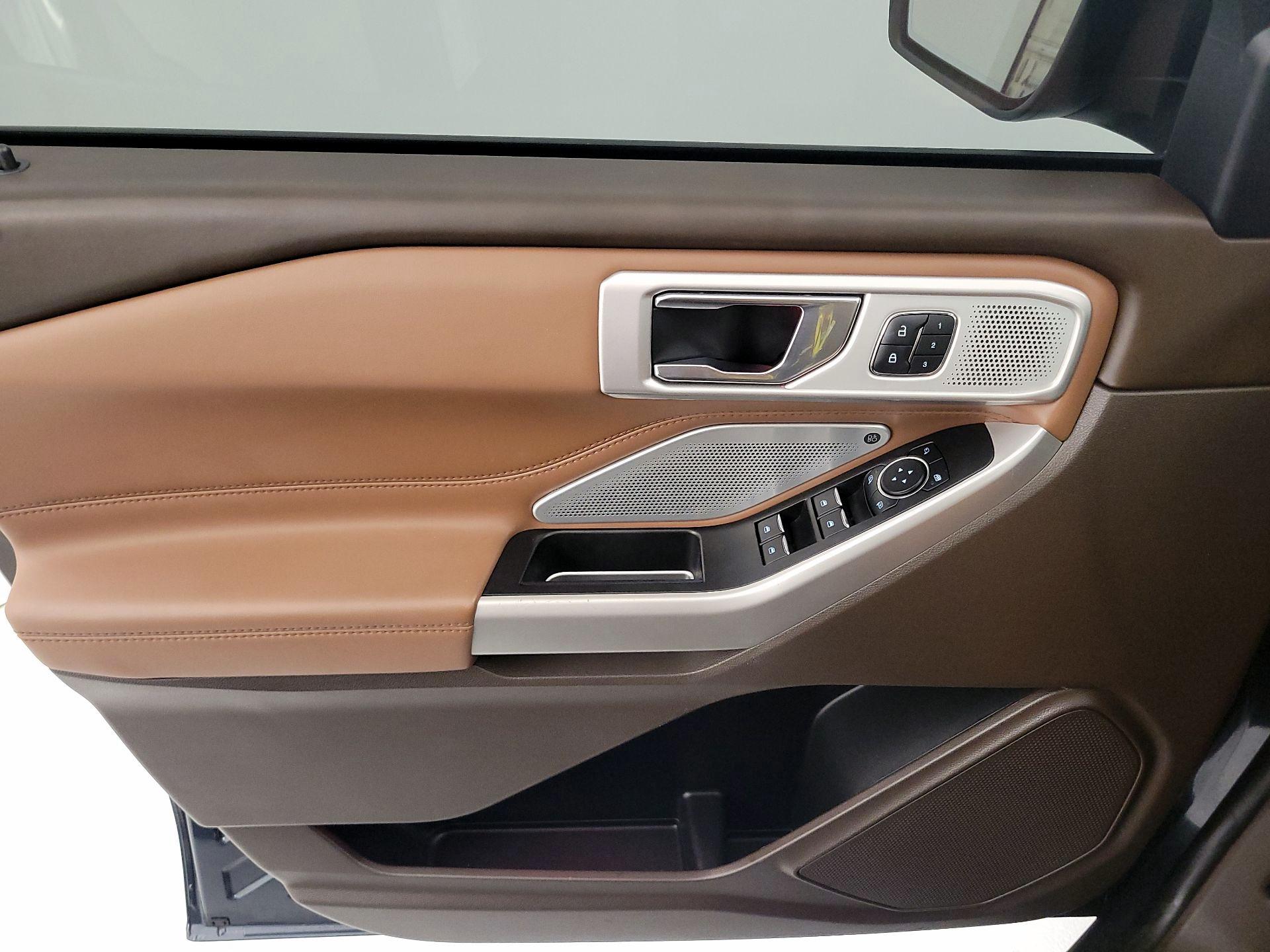 Thumbnail: 2022 Ford Explorer - 12